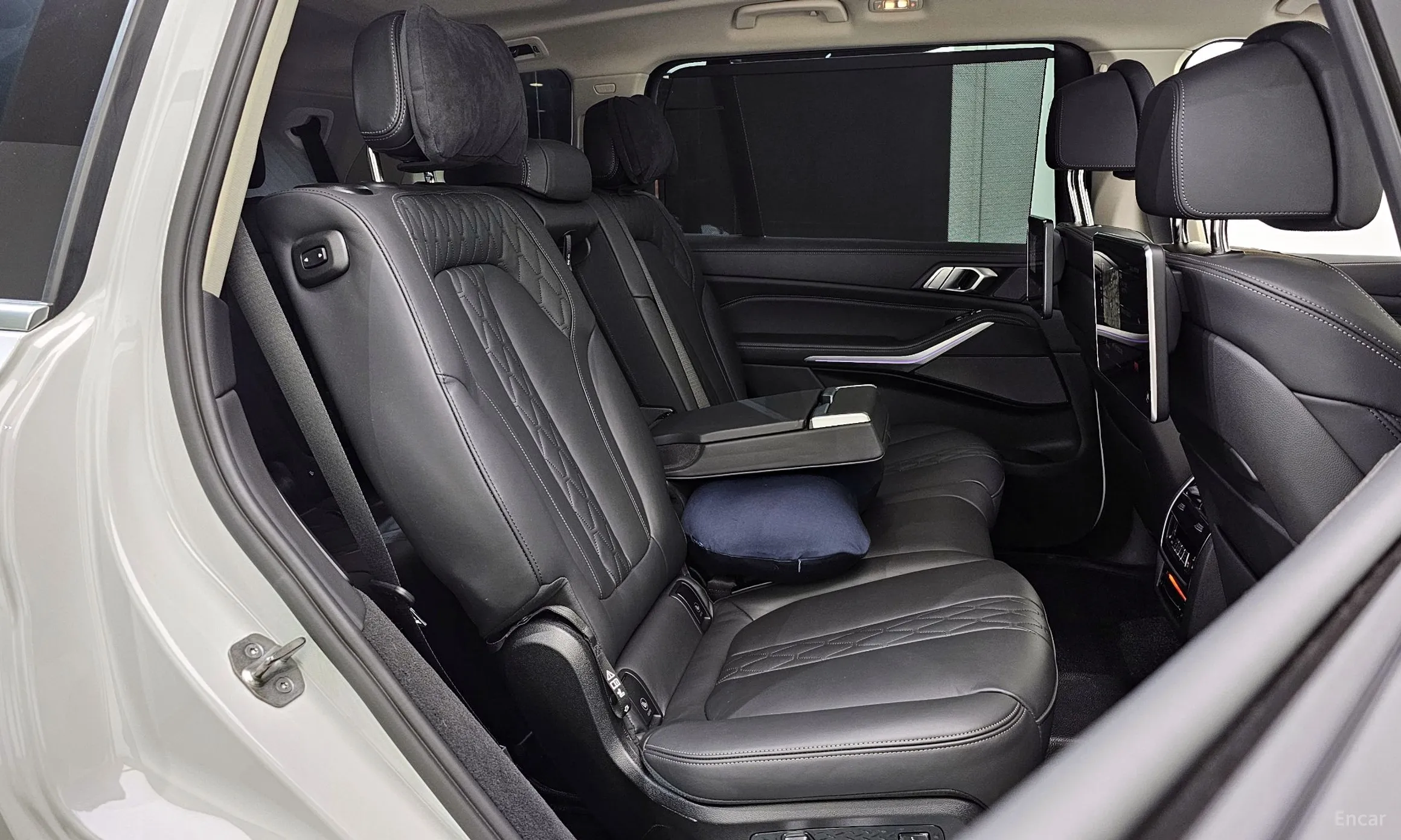 BMW X7 (G07) превью 11