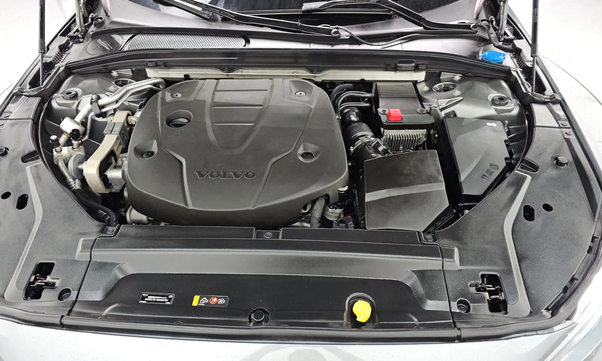 Volvo S90 превью 6