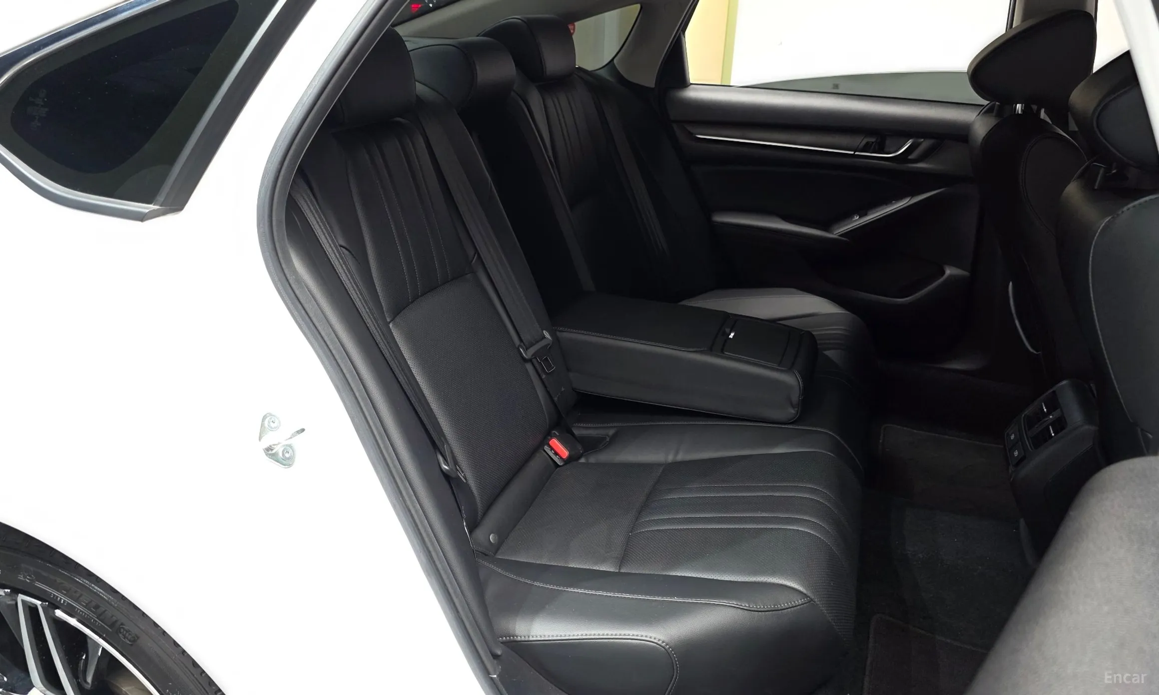 Honda Accord 10th Generation превью 11