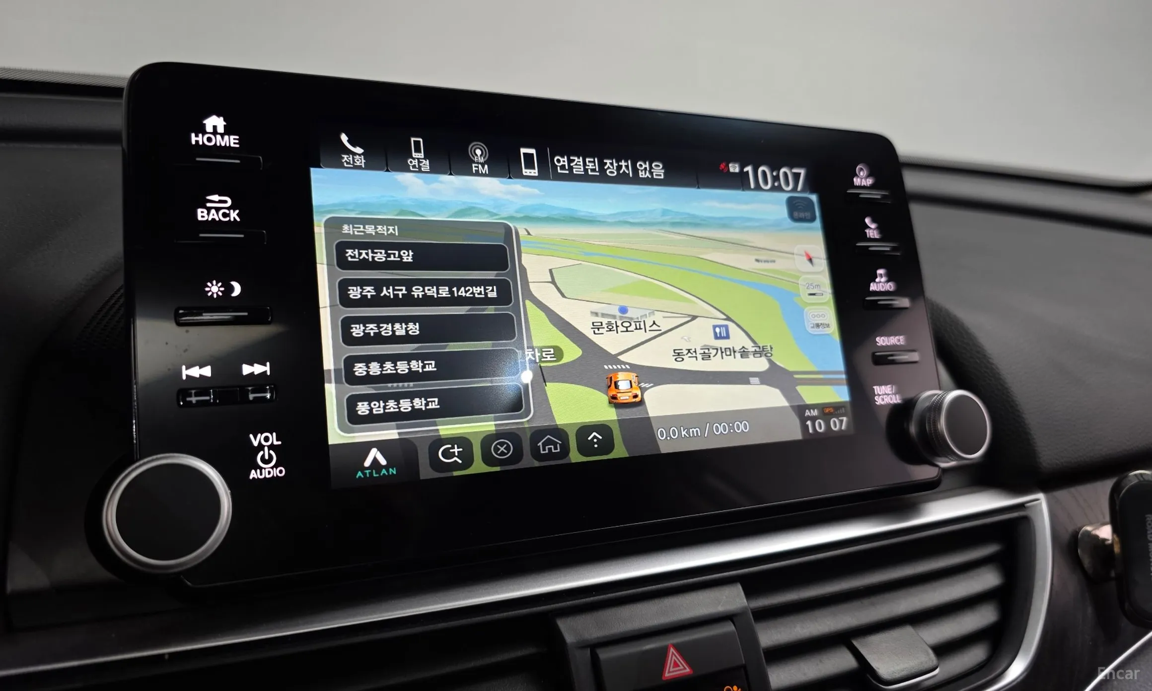 Honda Accord 10th Generation превью 14
