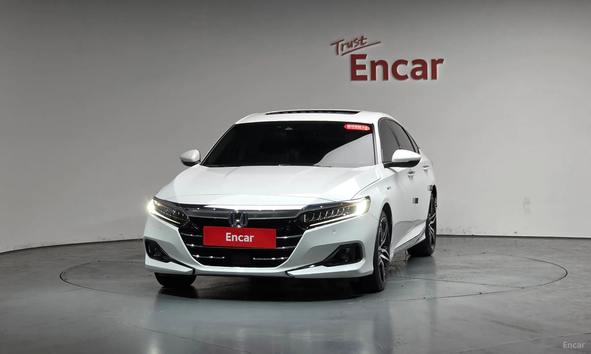 Honda Accord 10th Generation превью 3