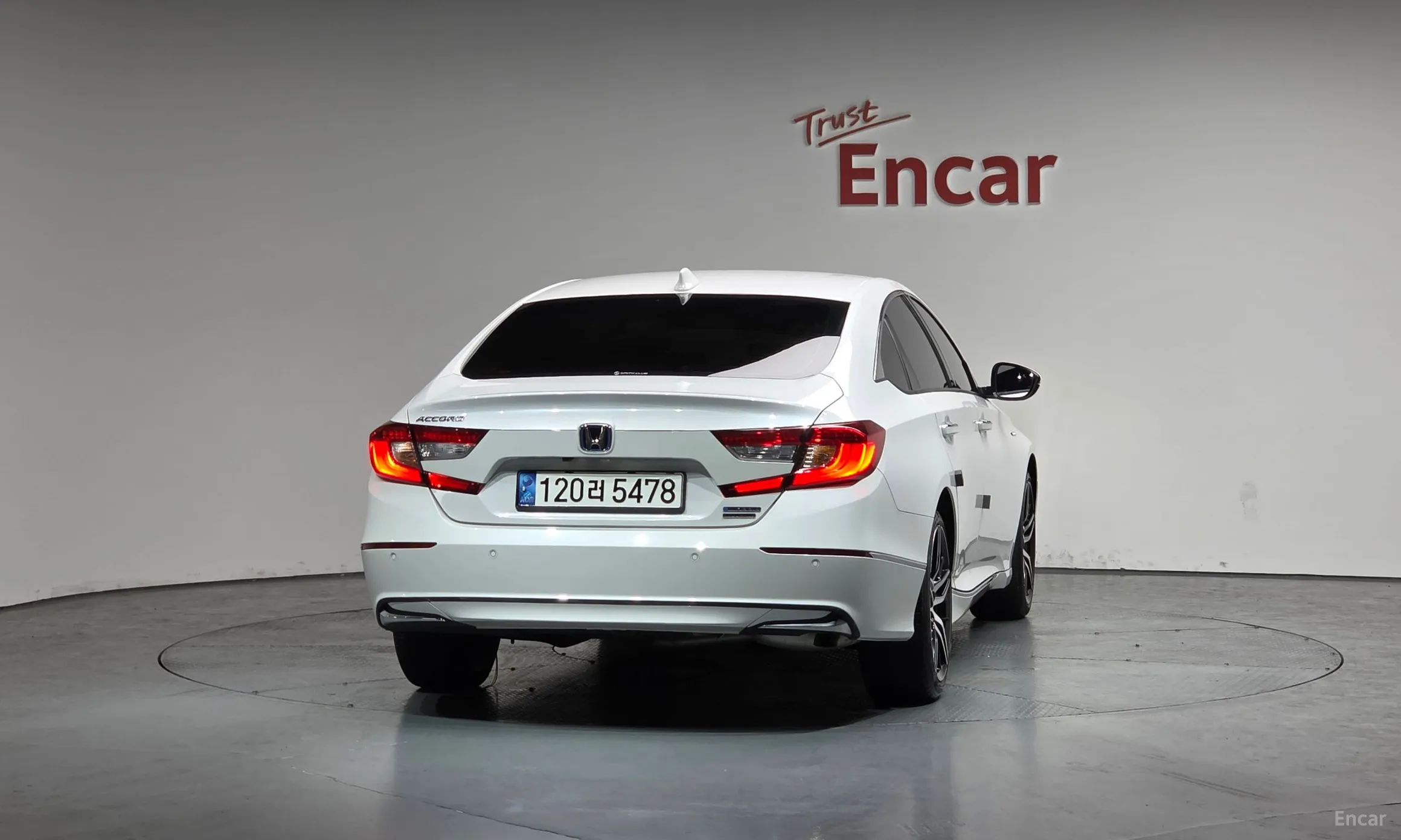 Honda Accord 10th Generation превью 4
