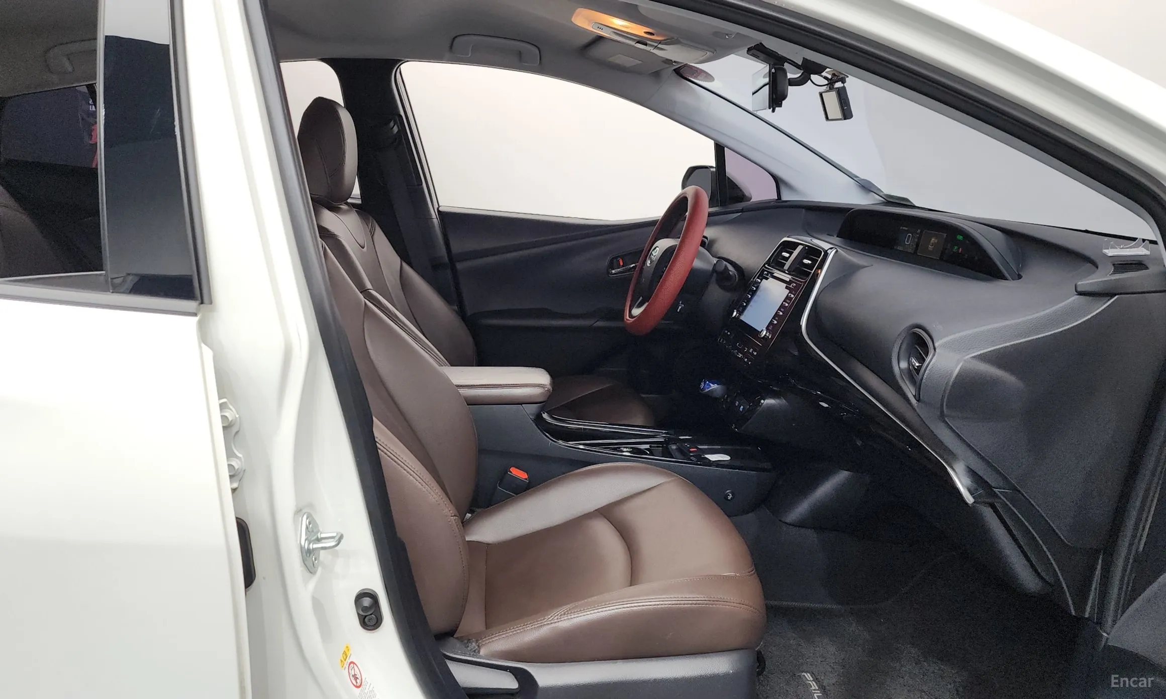 Toyota Prius 4th Generation превью 11