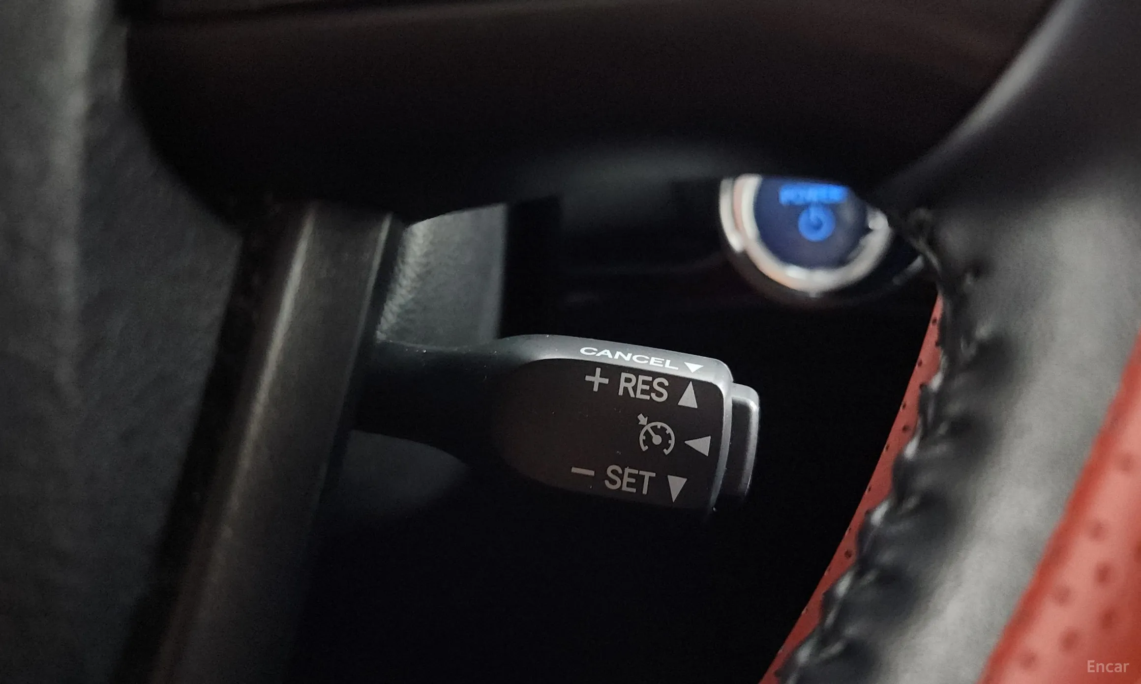 Toyota Prius 4th Generation превью 13