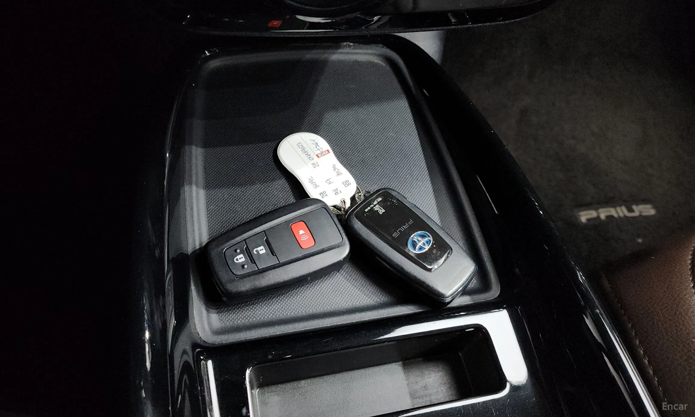 Toyota Prius 4th Generation превью 15