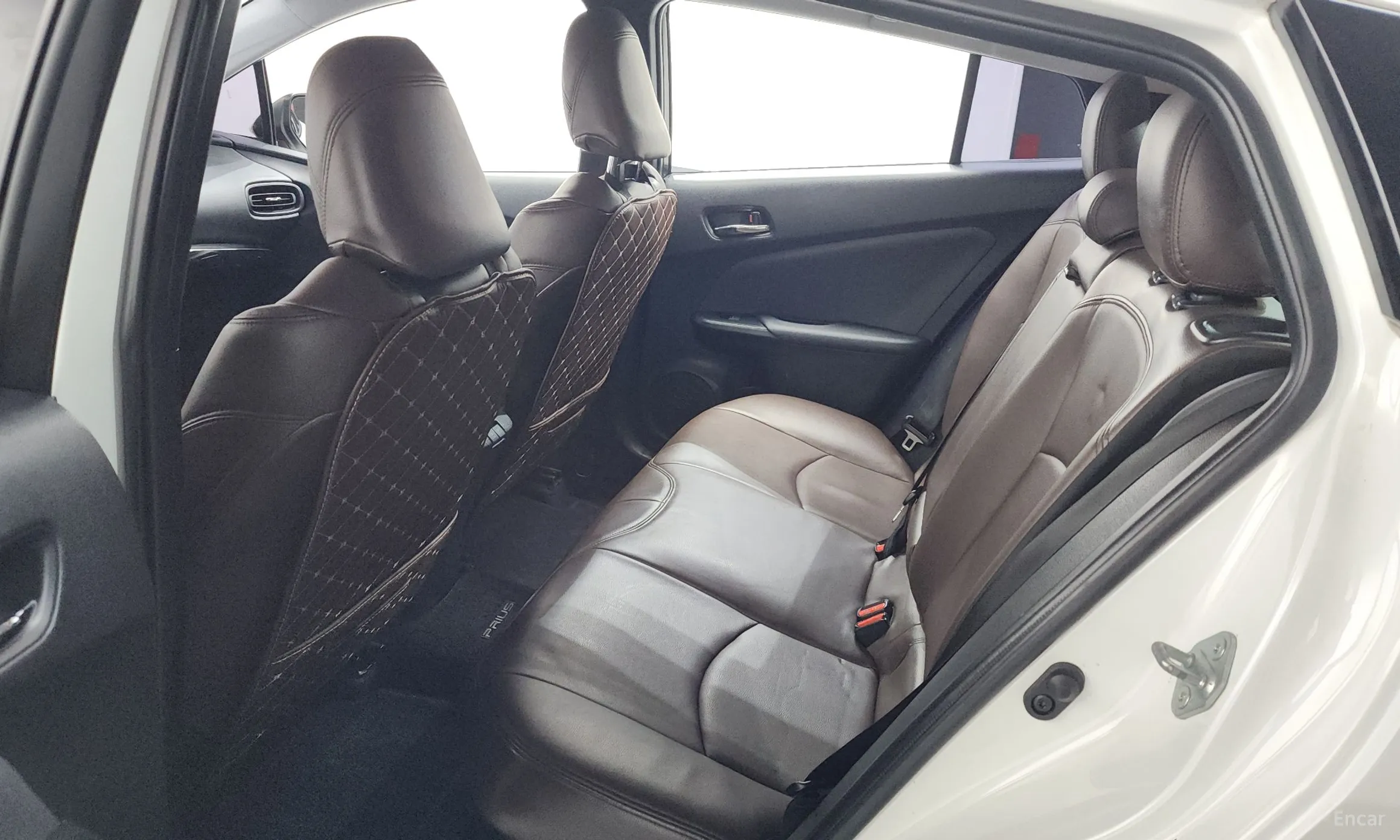 Toyota Prius 4th Generation превью 18