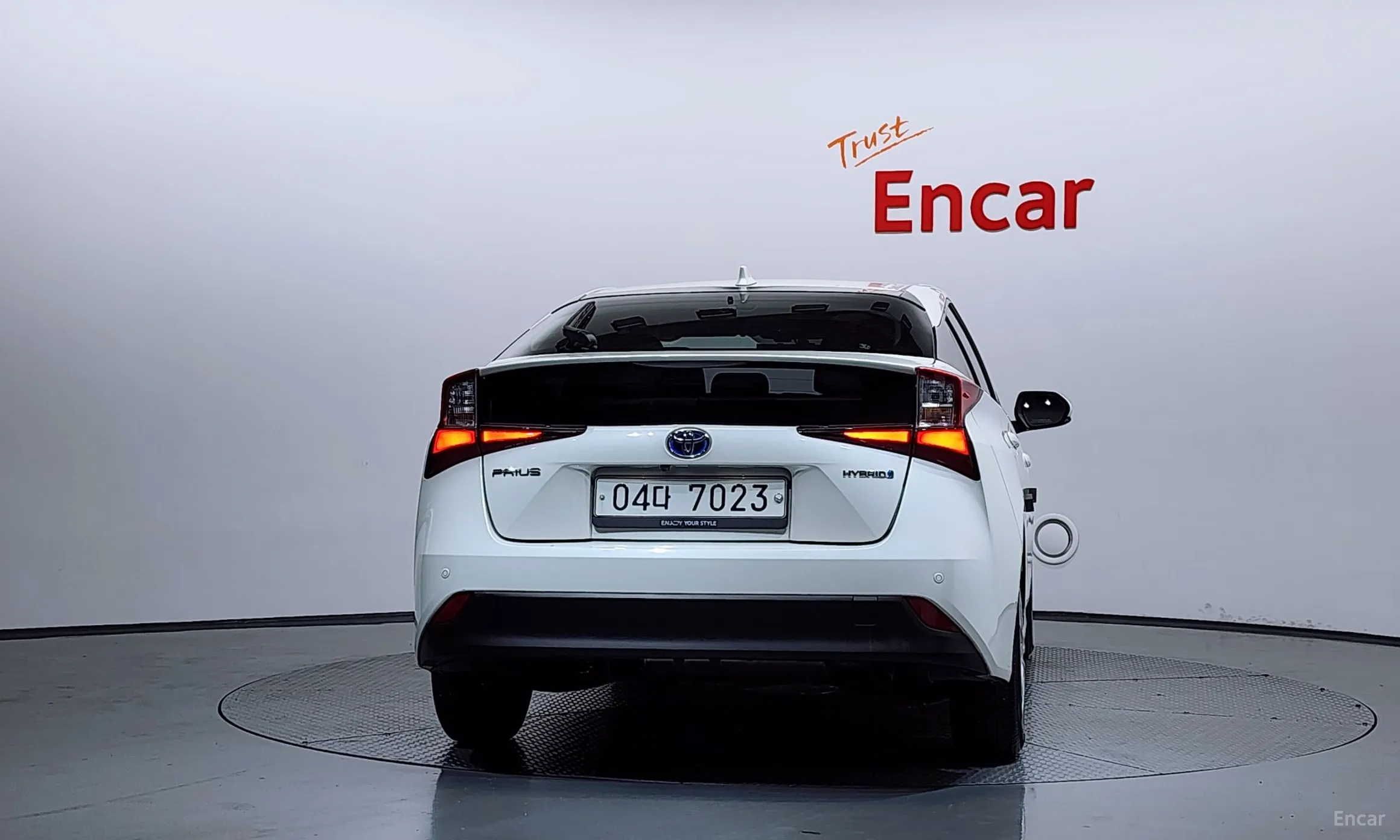 Toyota Prius 4th Generation превью 4