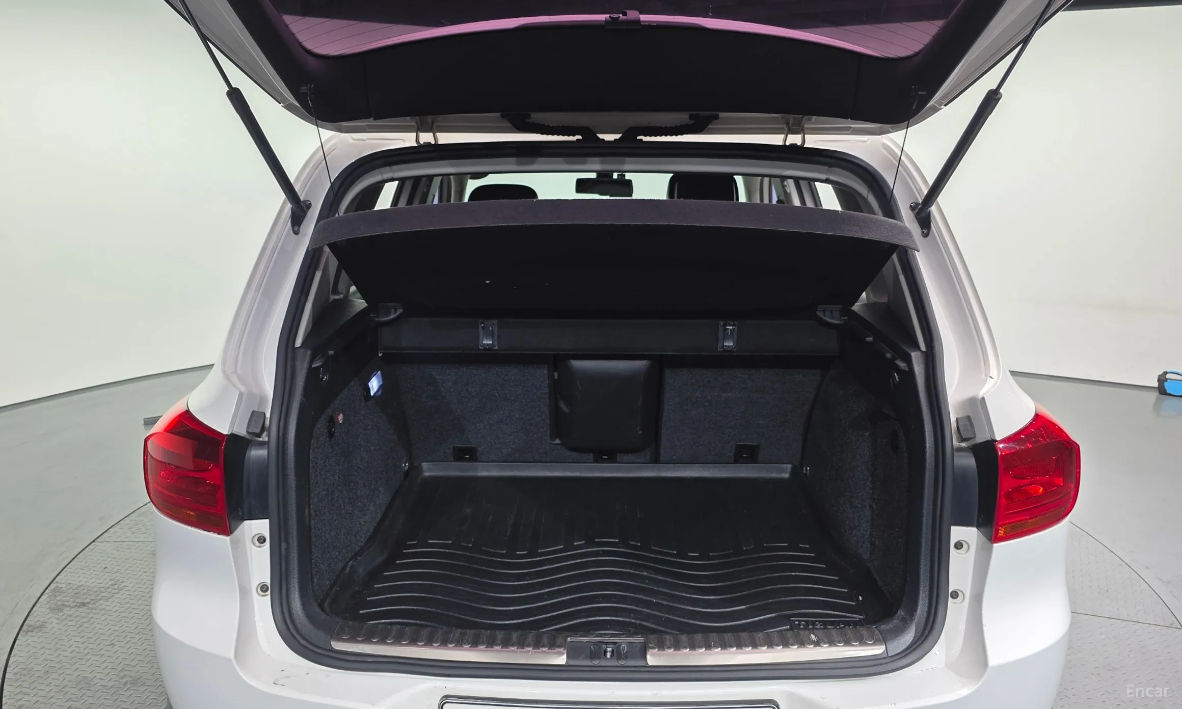 Volkswagen New Tiguan превью 20