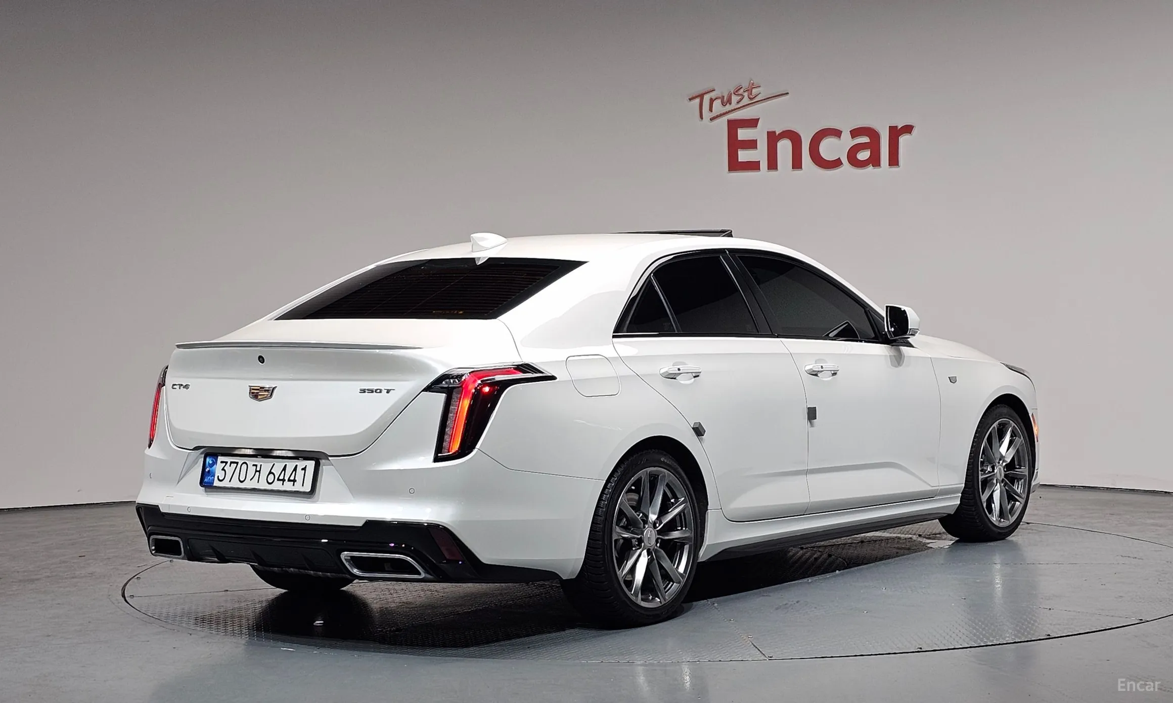 Cadillac CT4
