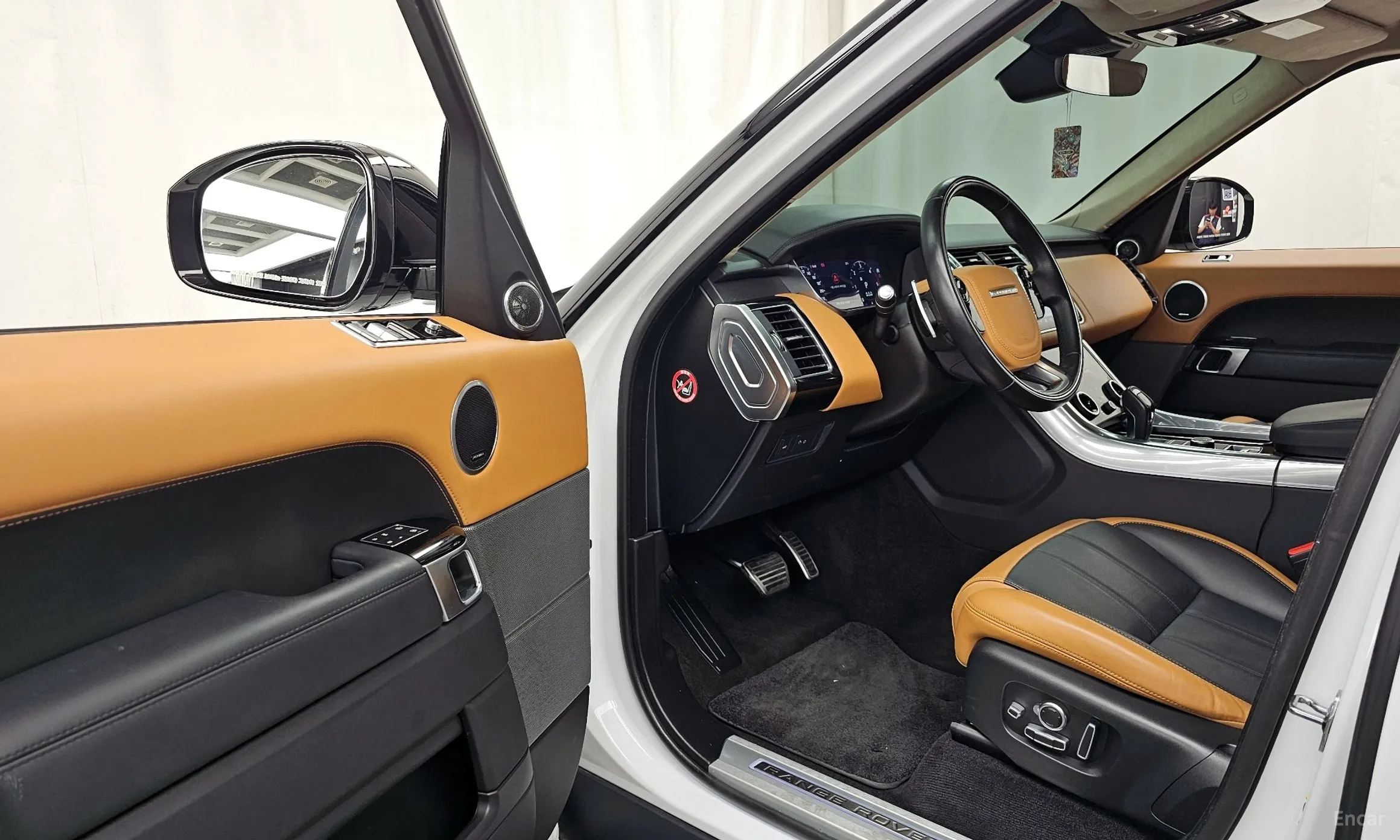 Land Rover Range Rover Sport 2nd Generation превью 10