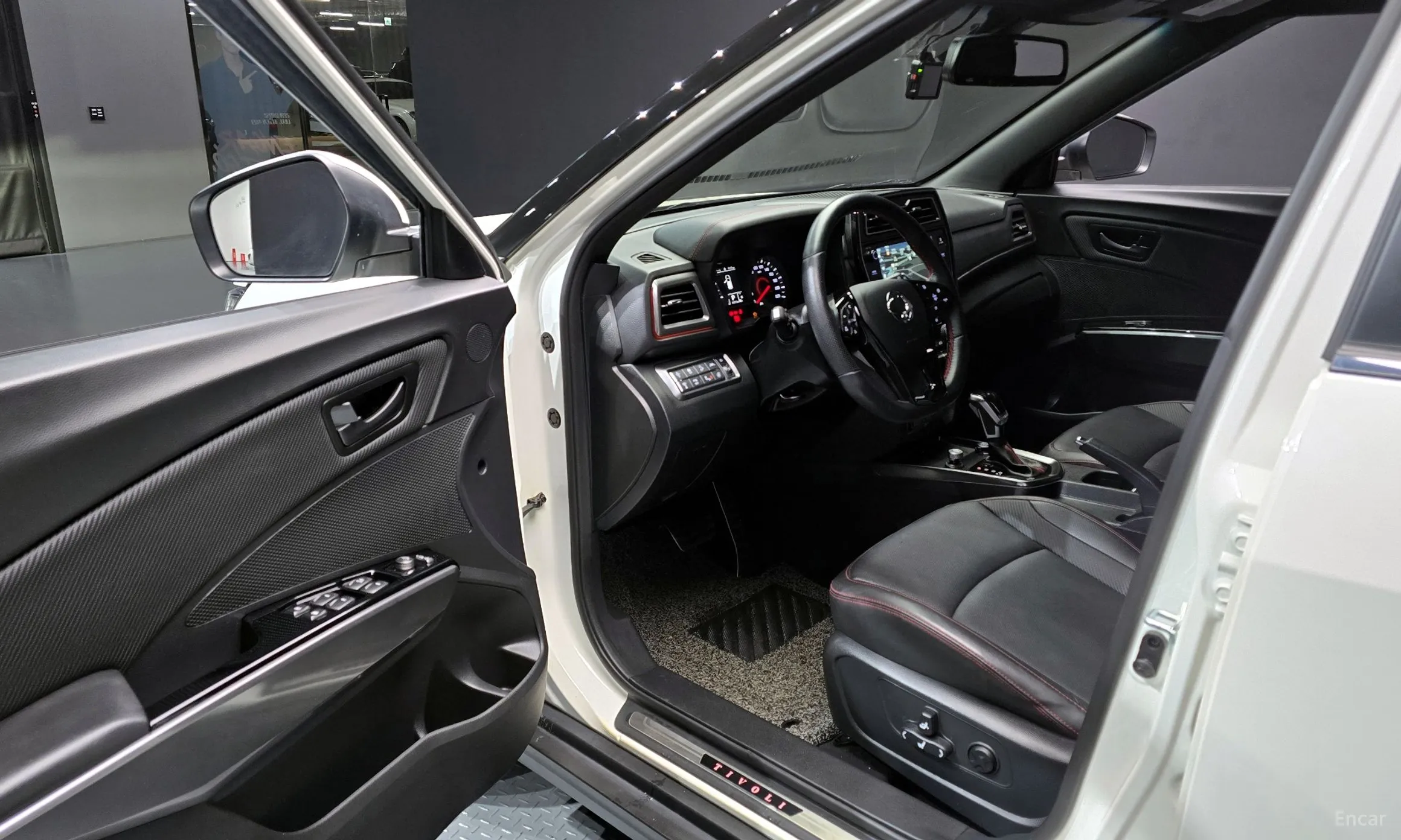 KG Mobility (SsangYong) Berry New Tivoli превью 10