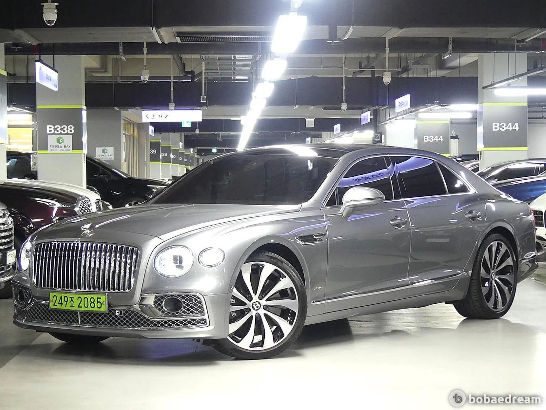 Bentley Flying Spur 3rd Generation превью 14
