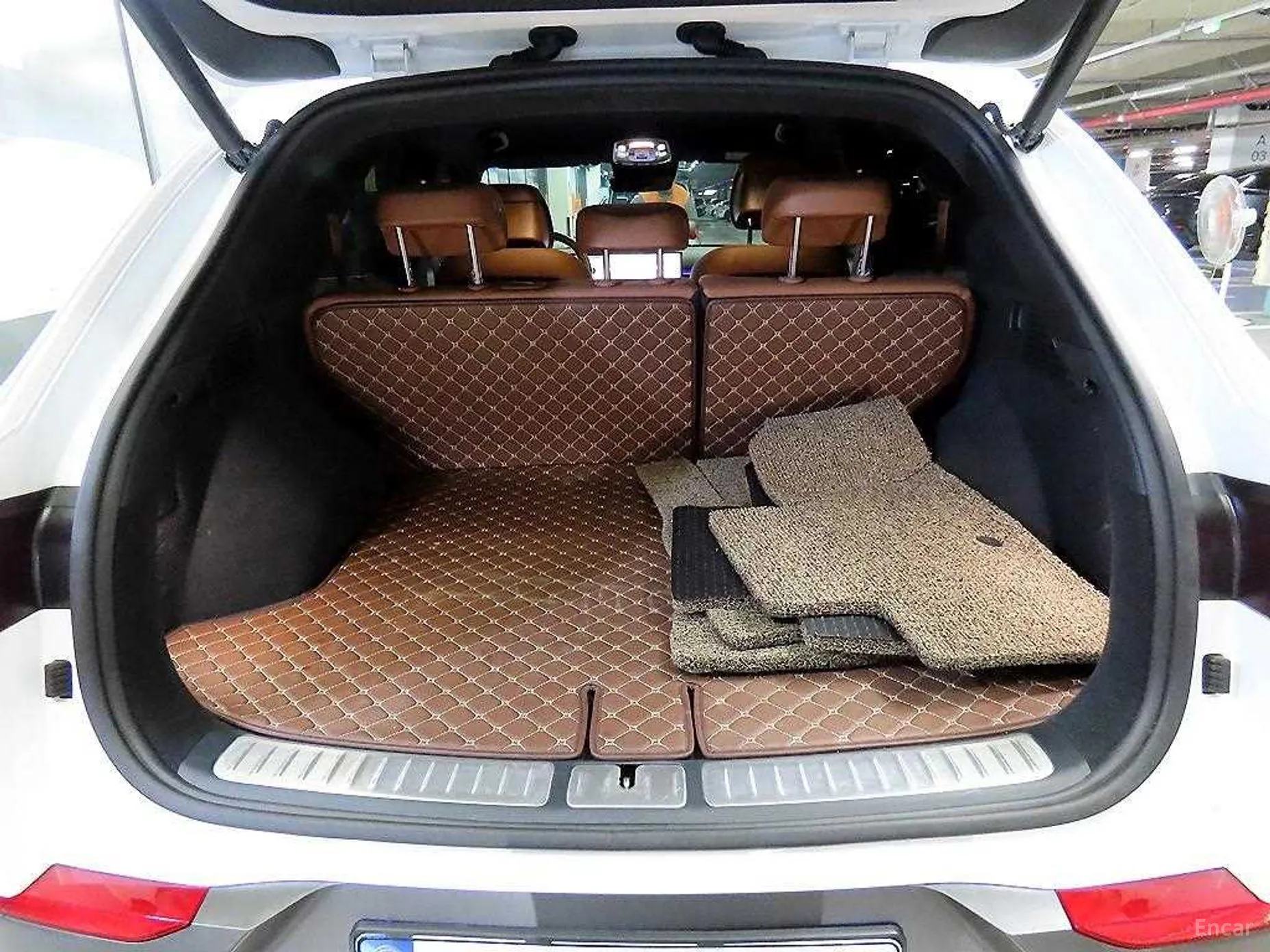 Genesis GV70 превью 16
