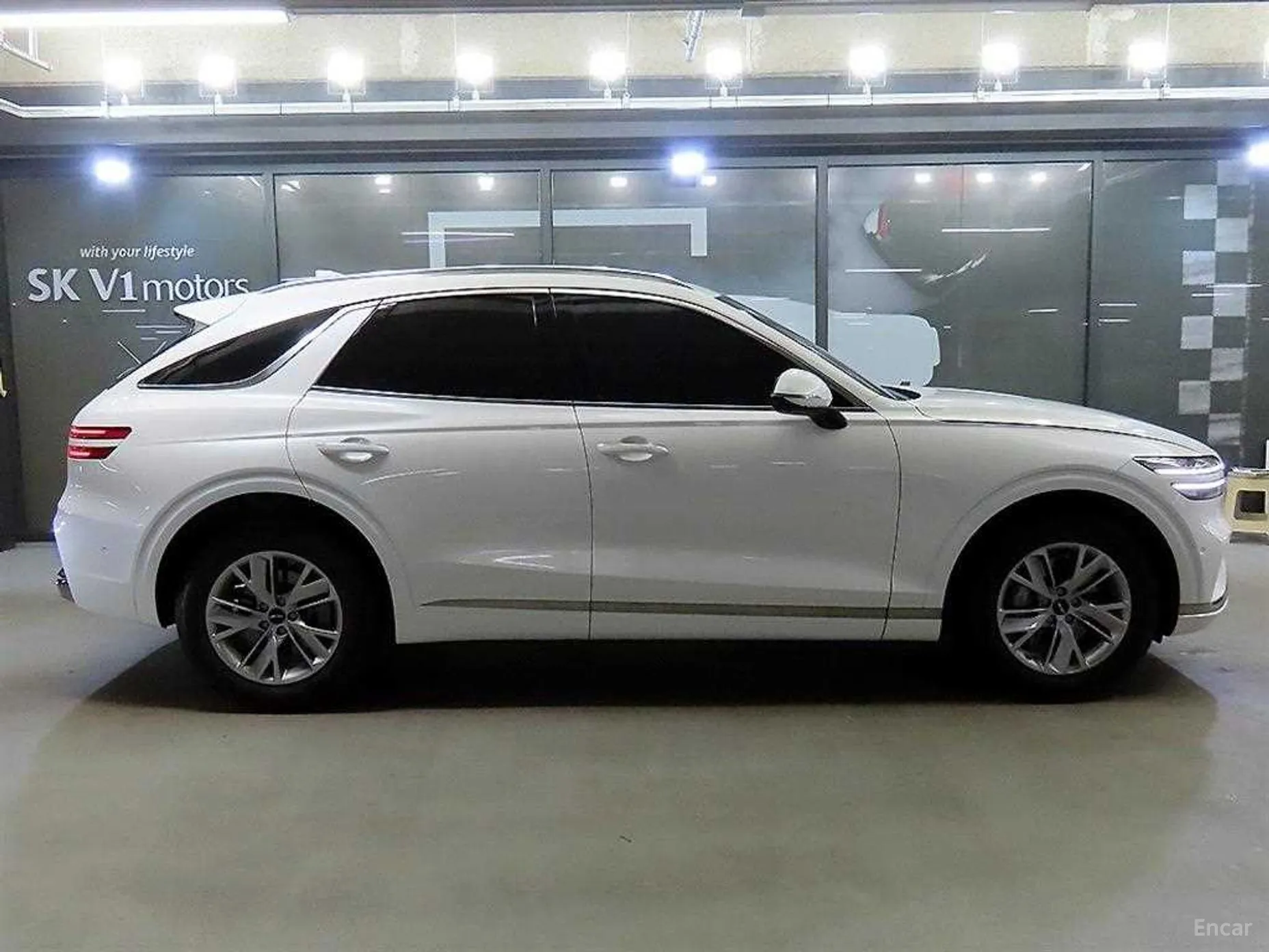 Genesis GV70 превью 3