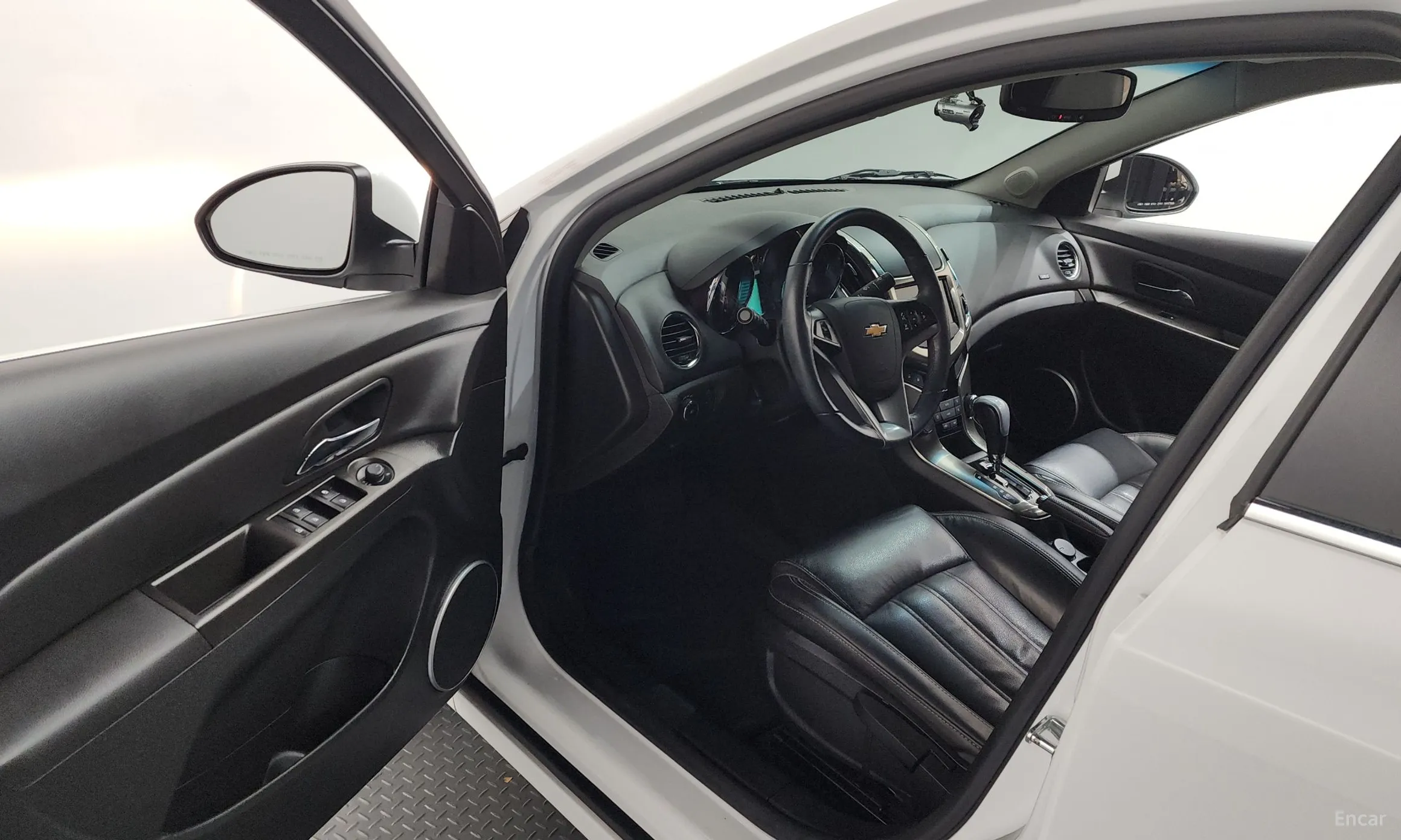 Chevrolet (GM Daewoo) Cruze превью 10