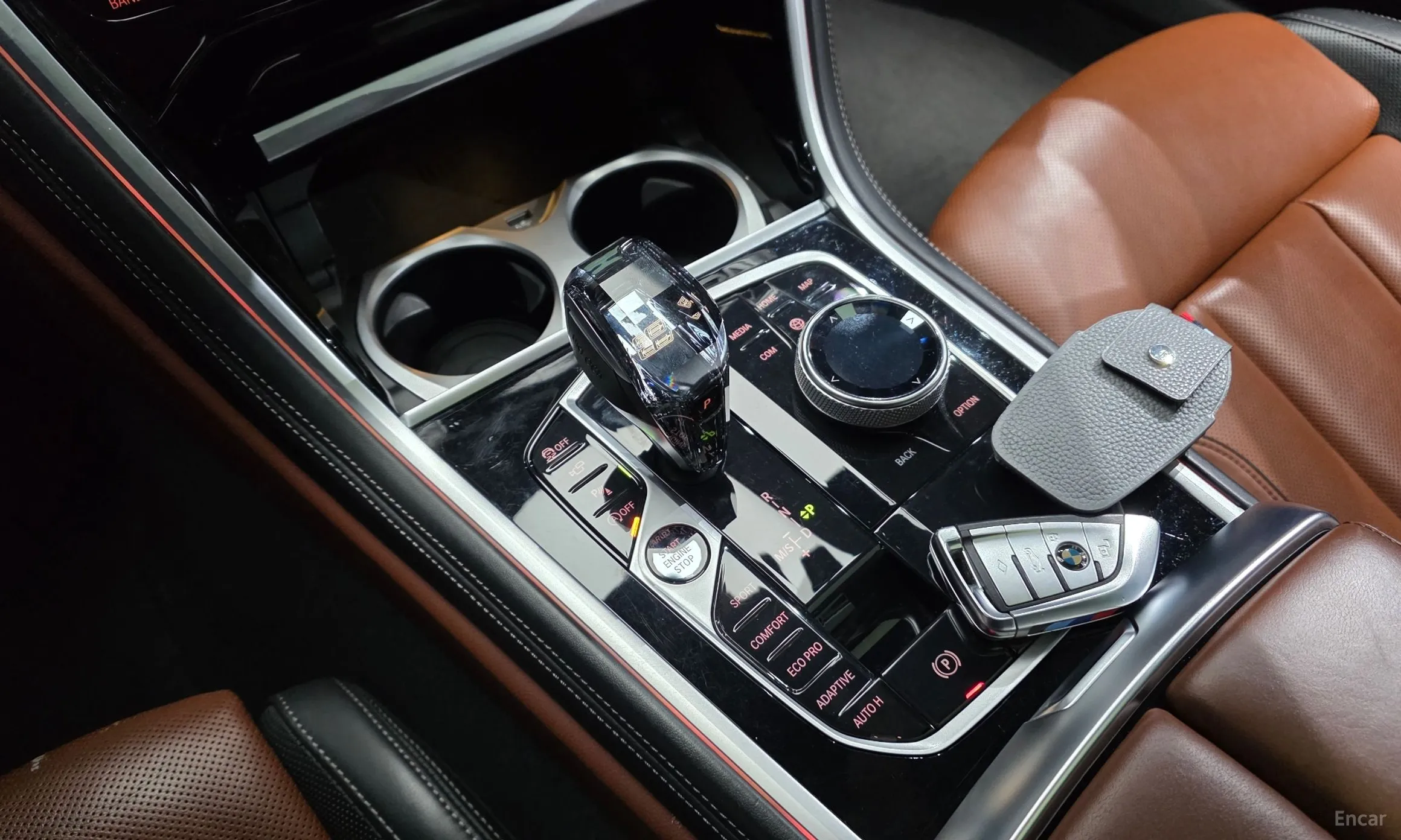 BMW 8-series (G15) превью 9
