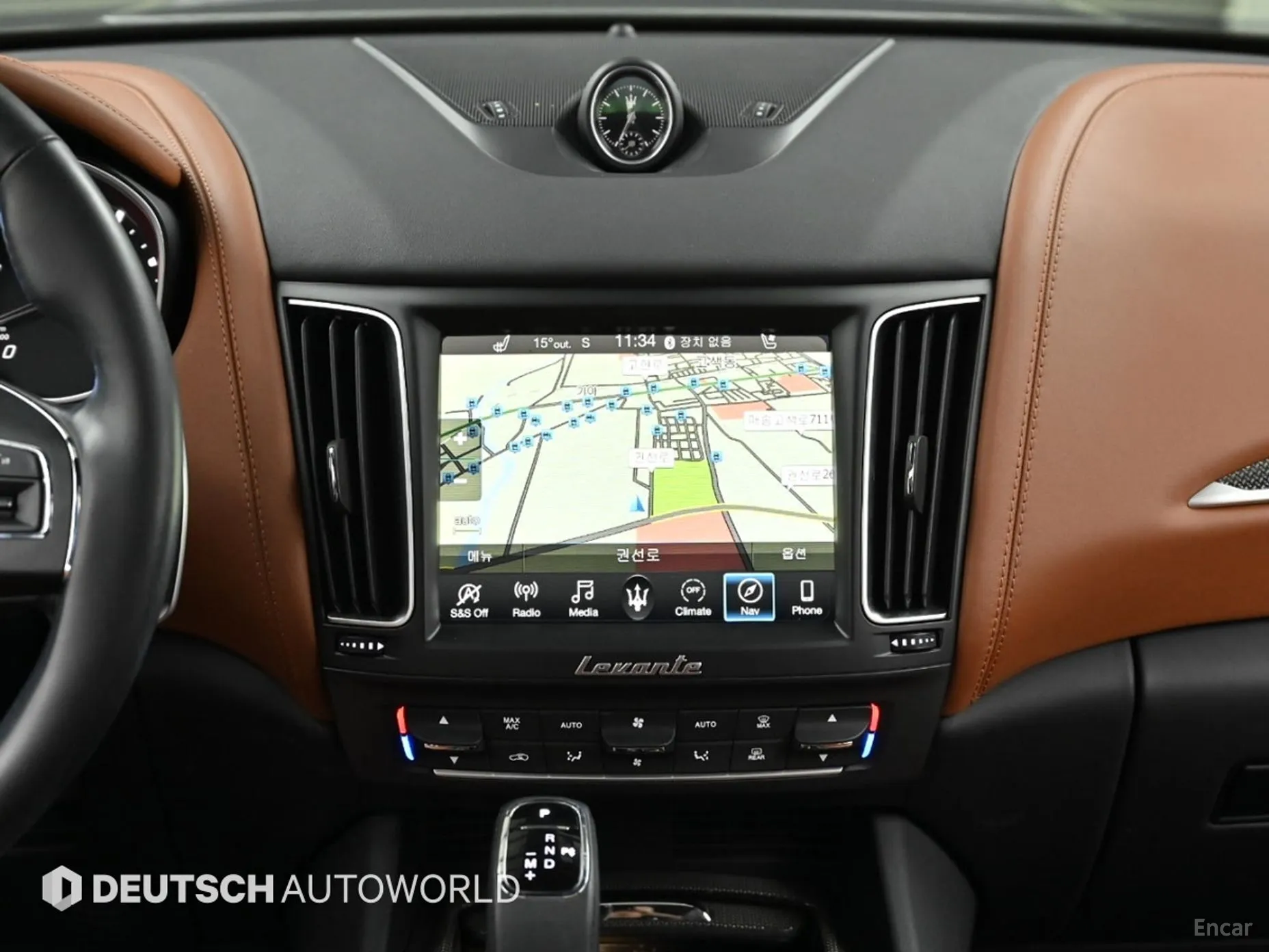 Maserati Levante превью 14