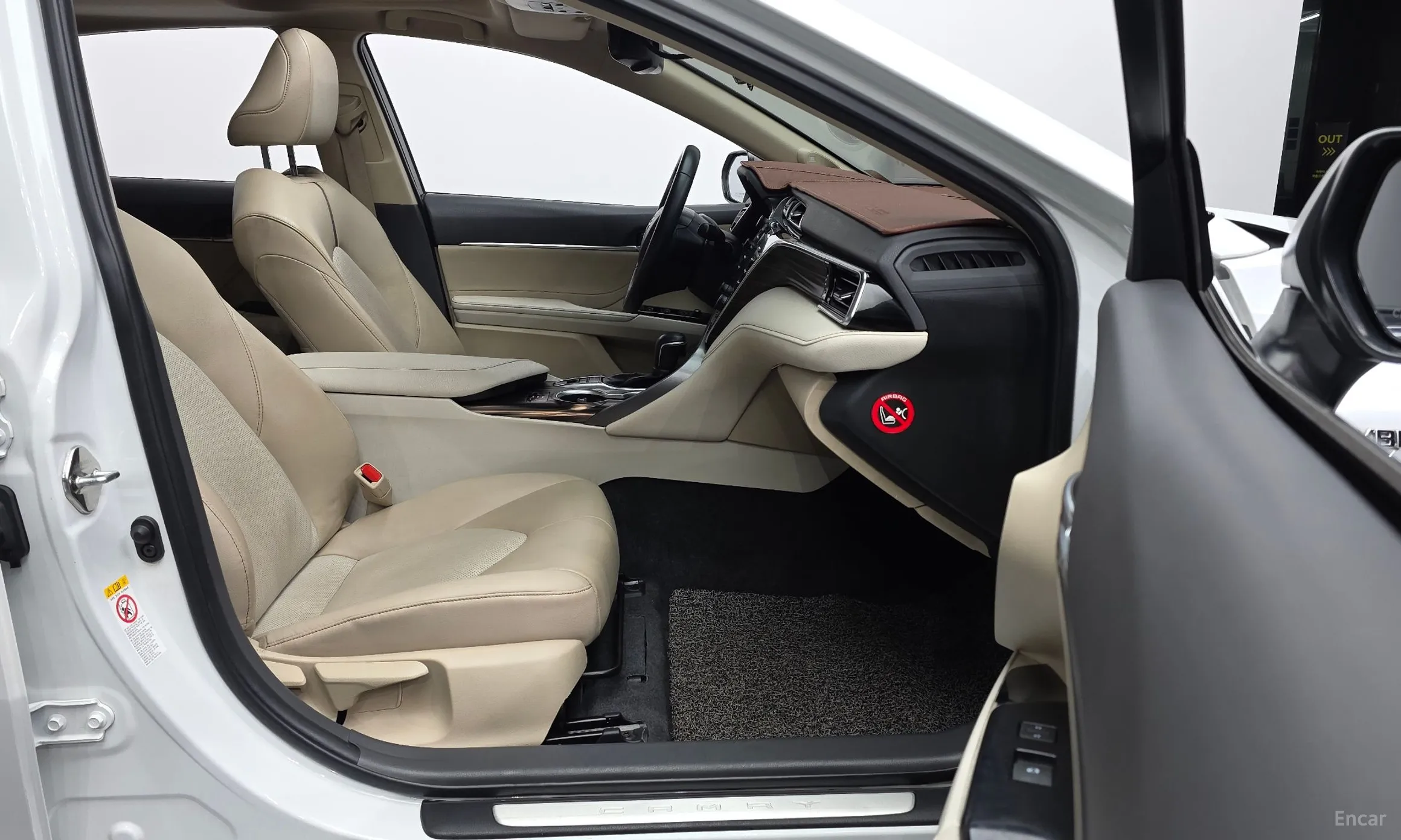 Toyota Camry (XV70) превью 11