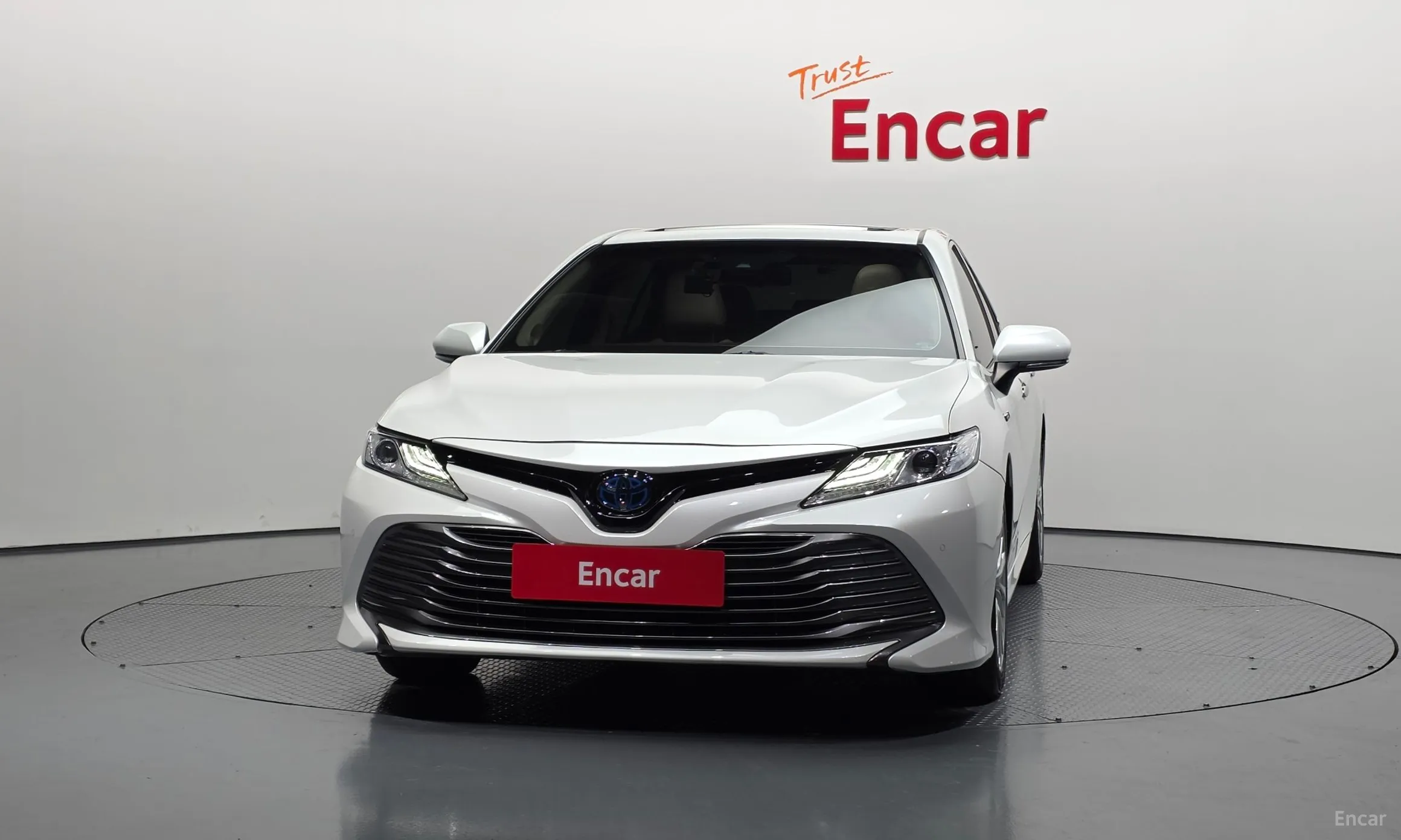 Toyota Camry (XV70) превью 3