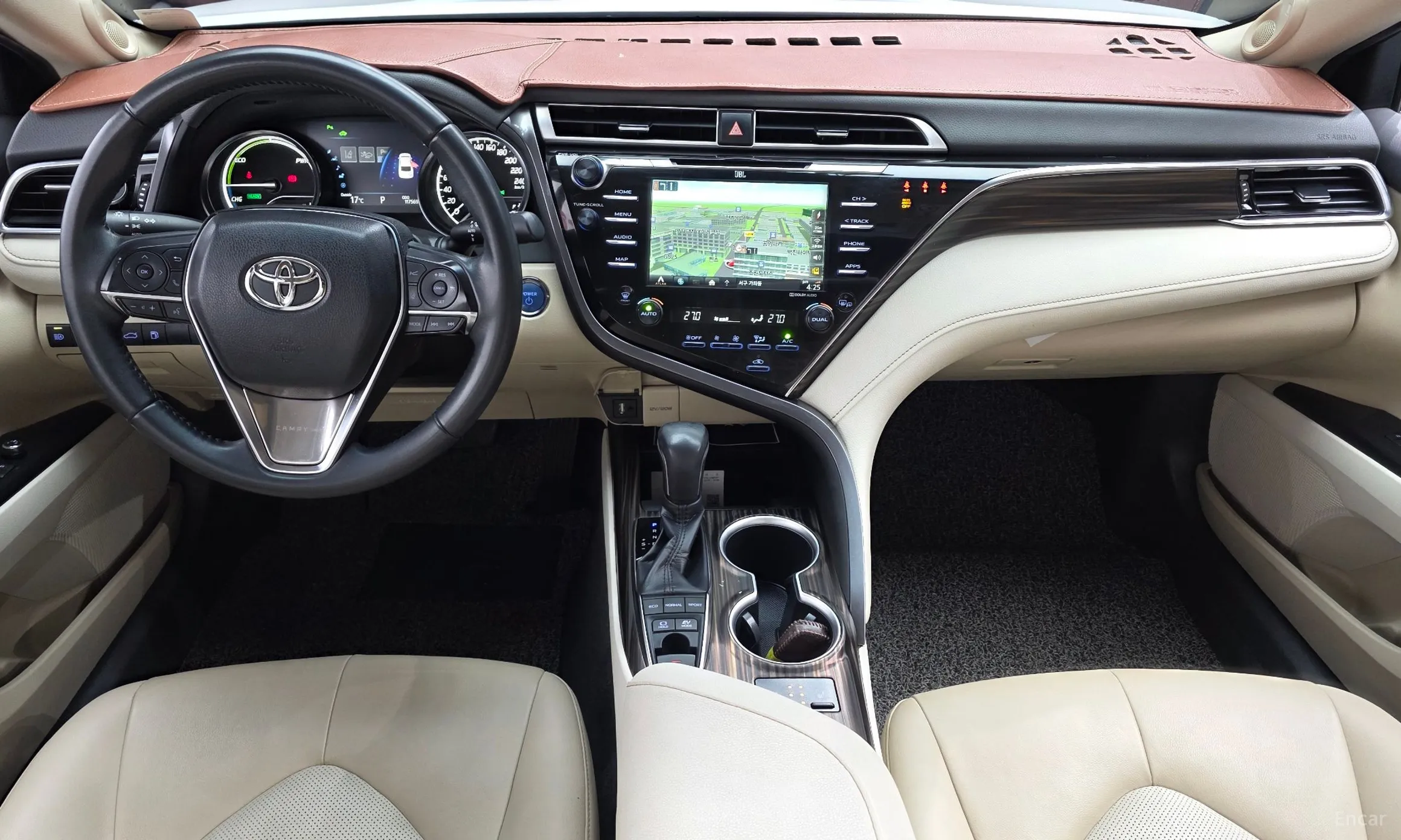 Toyota Camry (XV70) превью 7