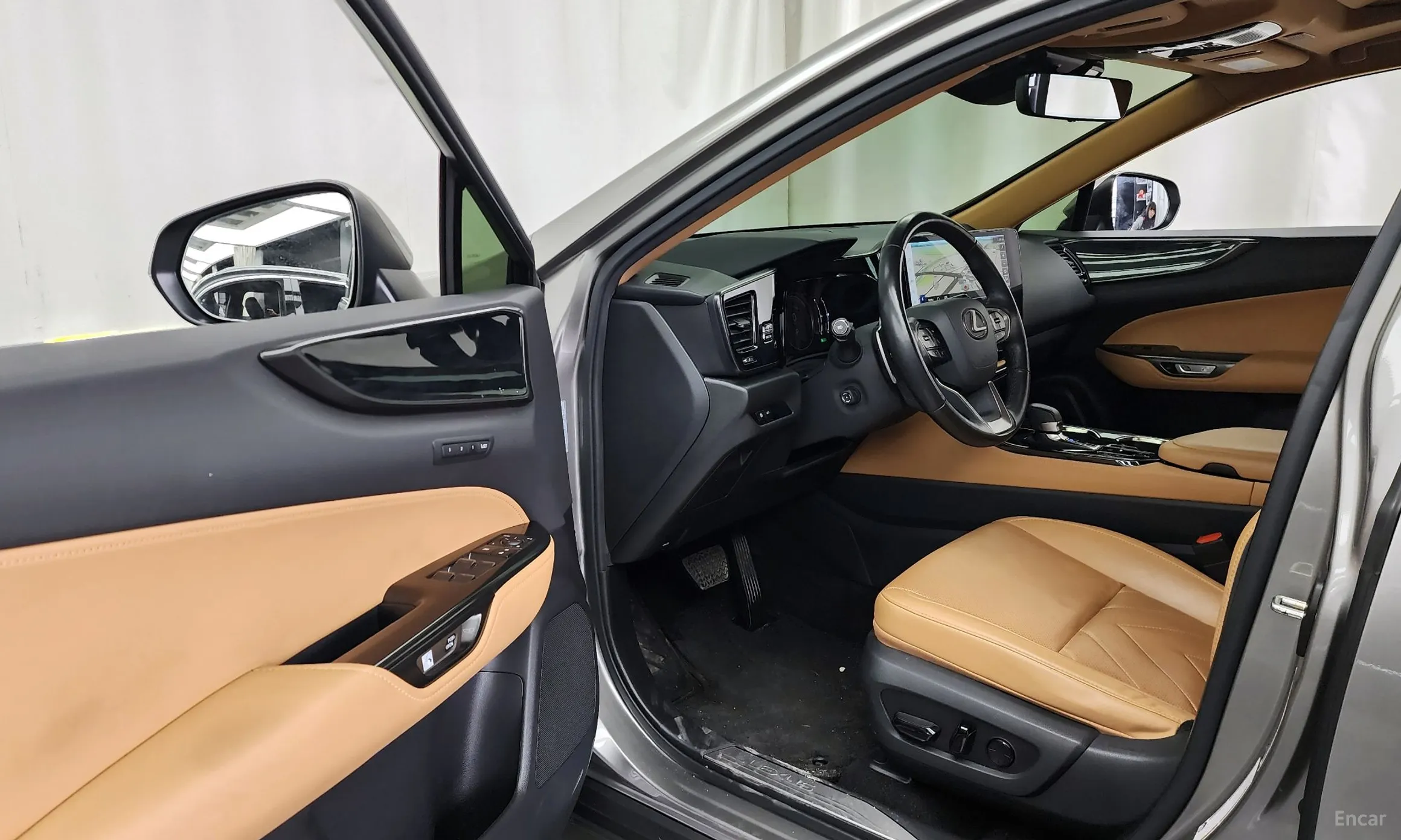 Lexus NX350h Gen 2 превью 10
