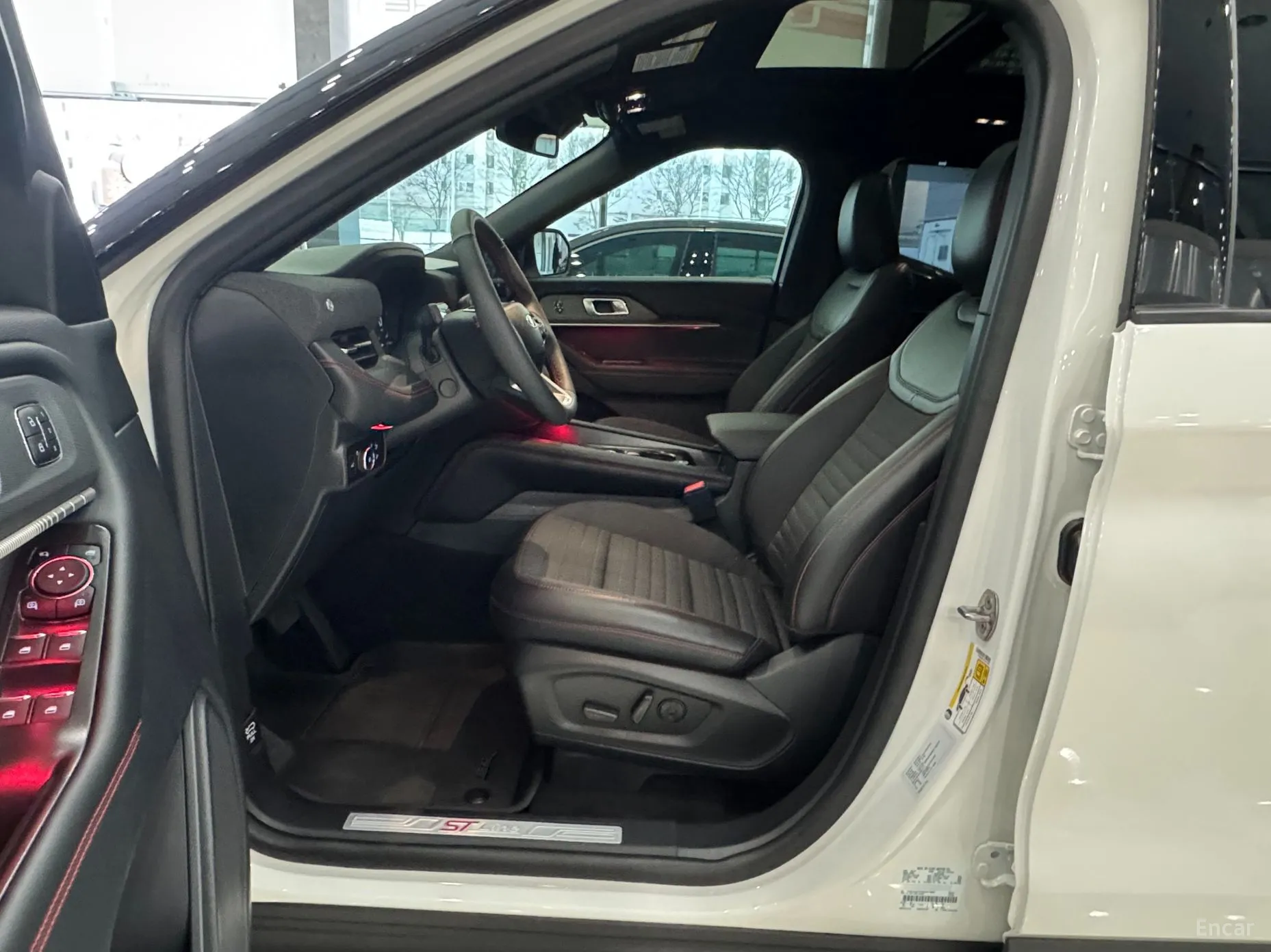 Ford Explorer 6th Generation превью 11