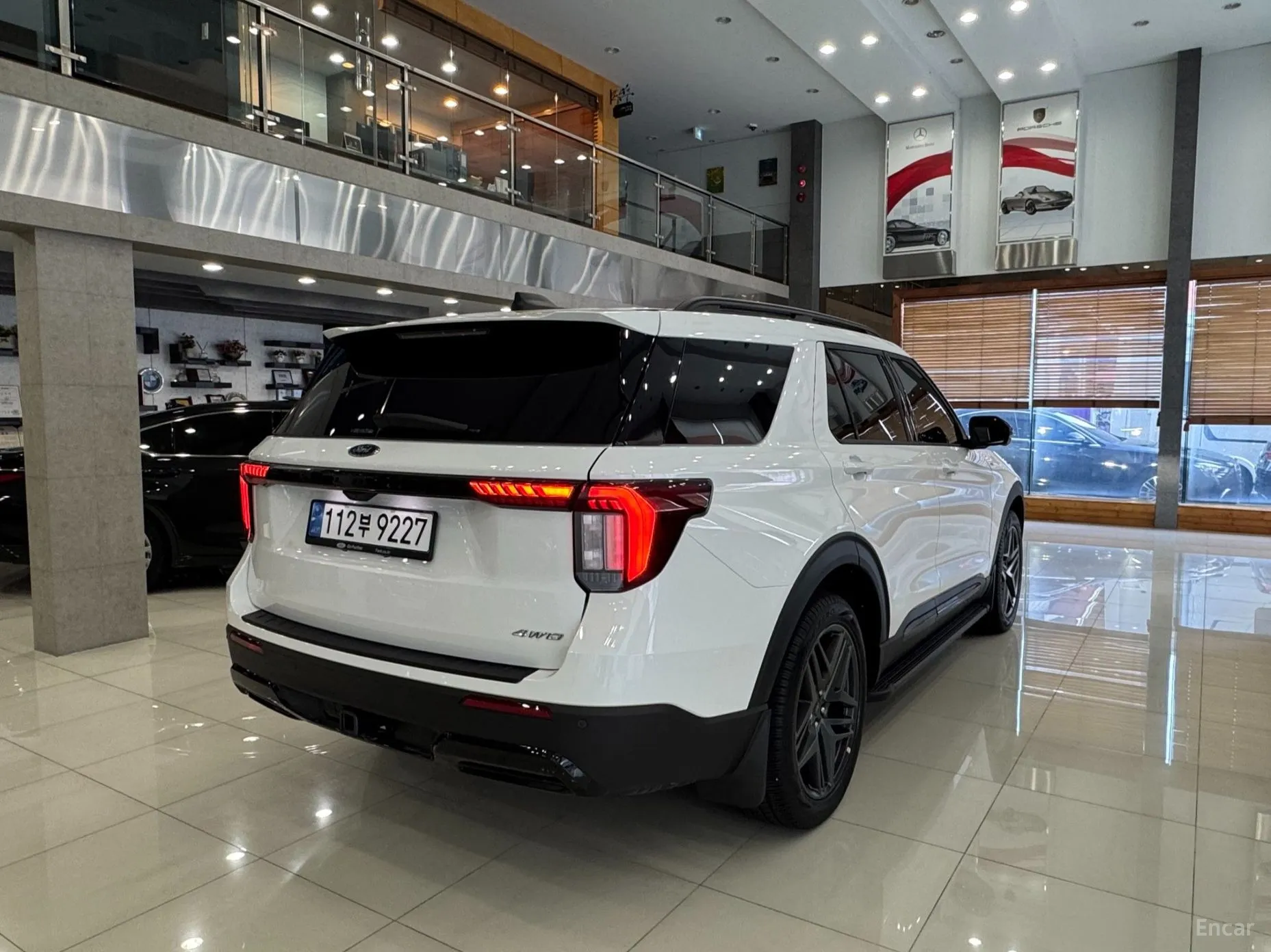 Ford Explorer 6th Generation превью 2