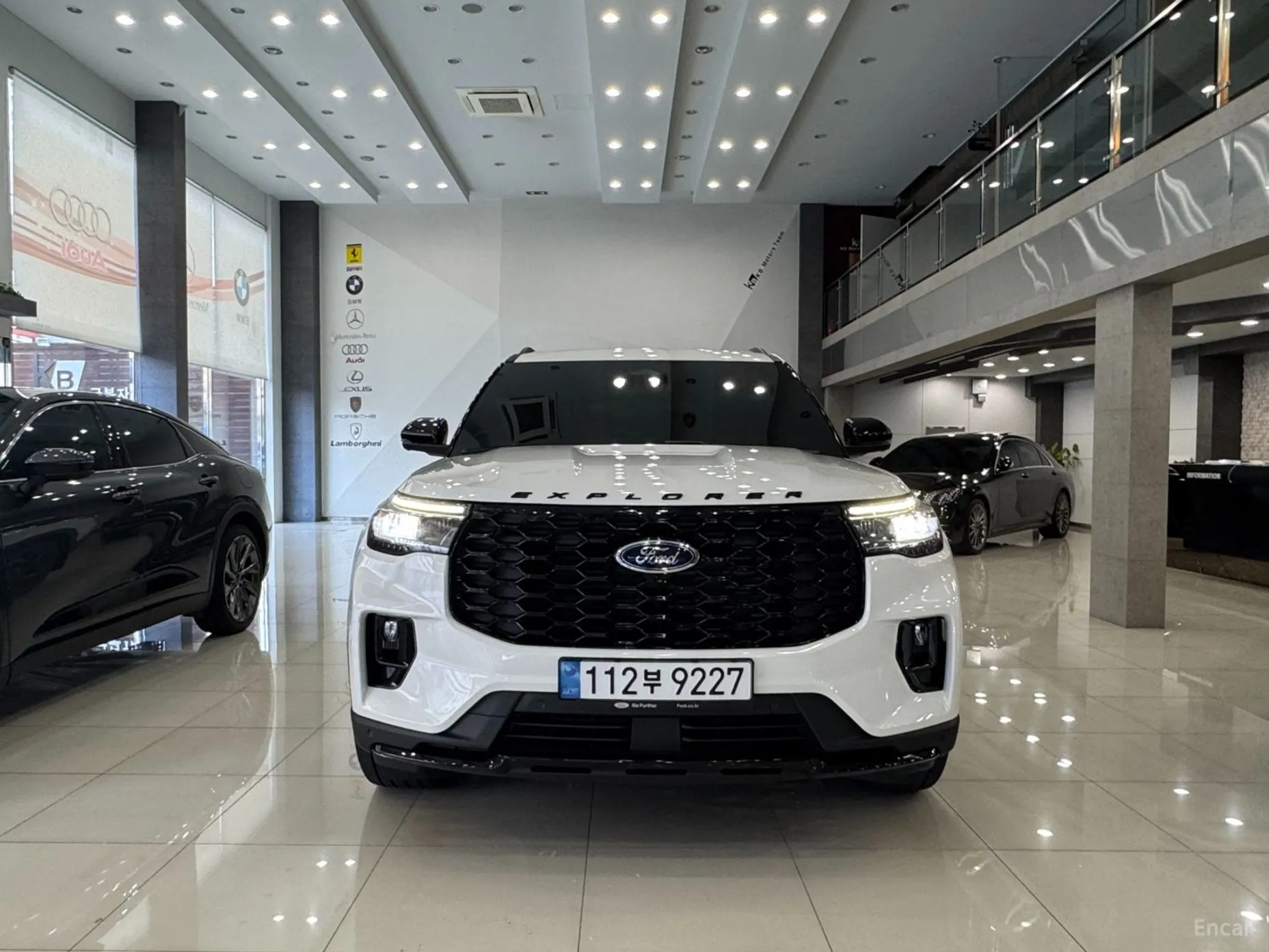 Ford Explorer 6th Generation превью 3