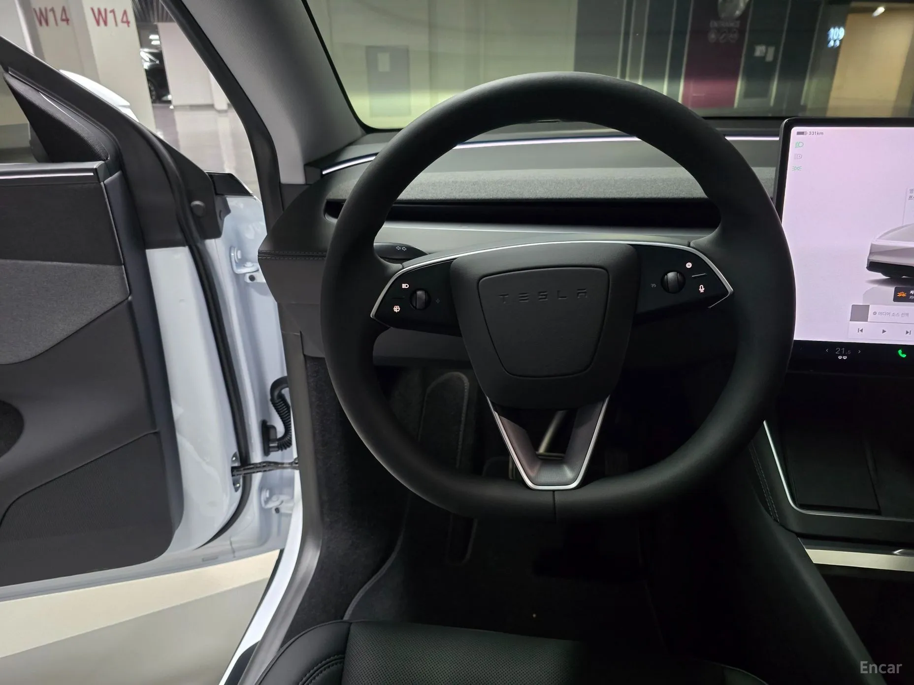Tesla Model Y превью 10