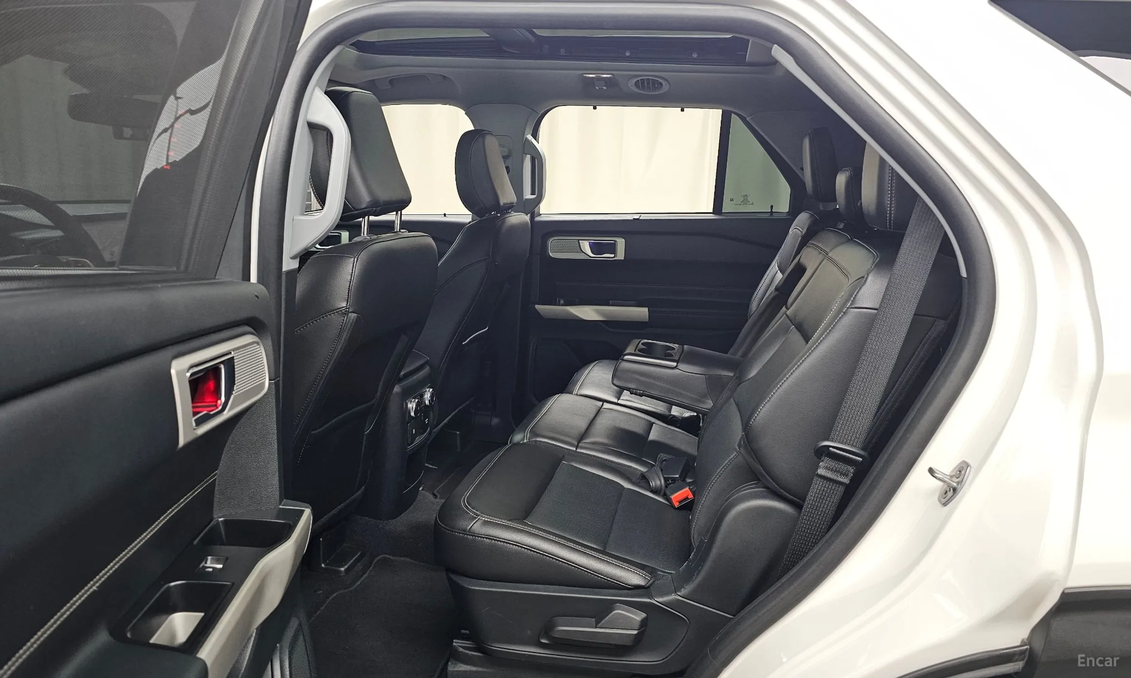 Ford Explorer 6th Generation превью 11