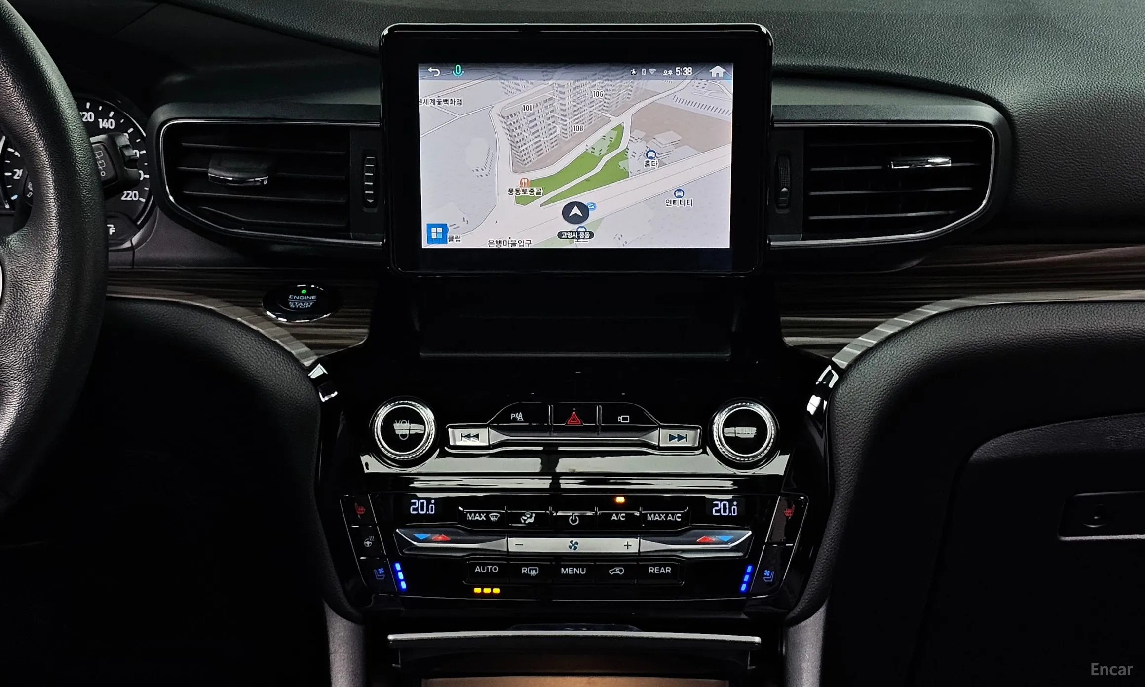 Ford Explorer 6th Generation превью 19