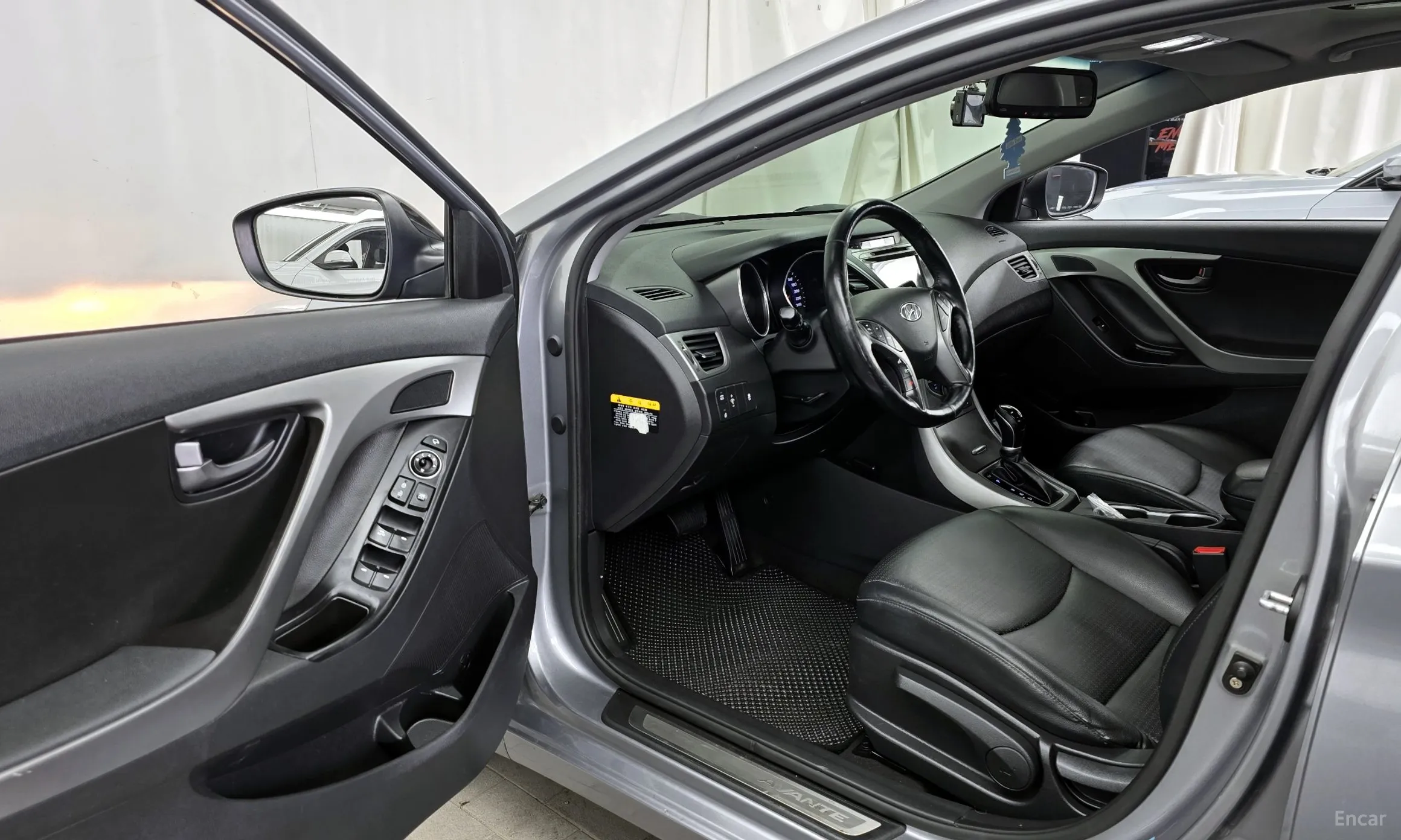 Hyundai Avante превью 10