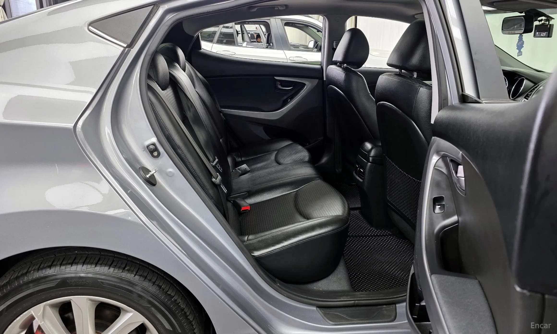 Hyundai Avante превью 12