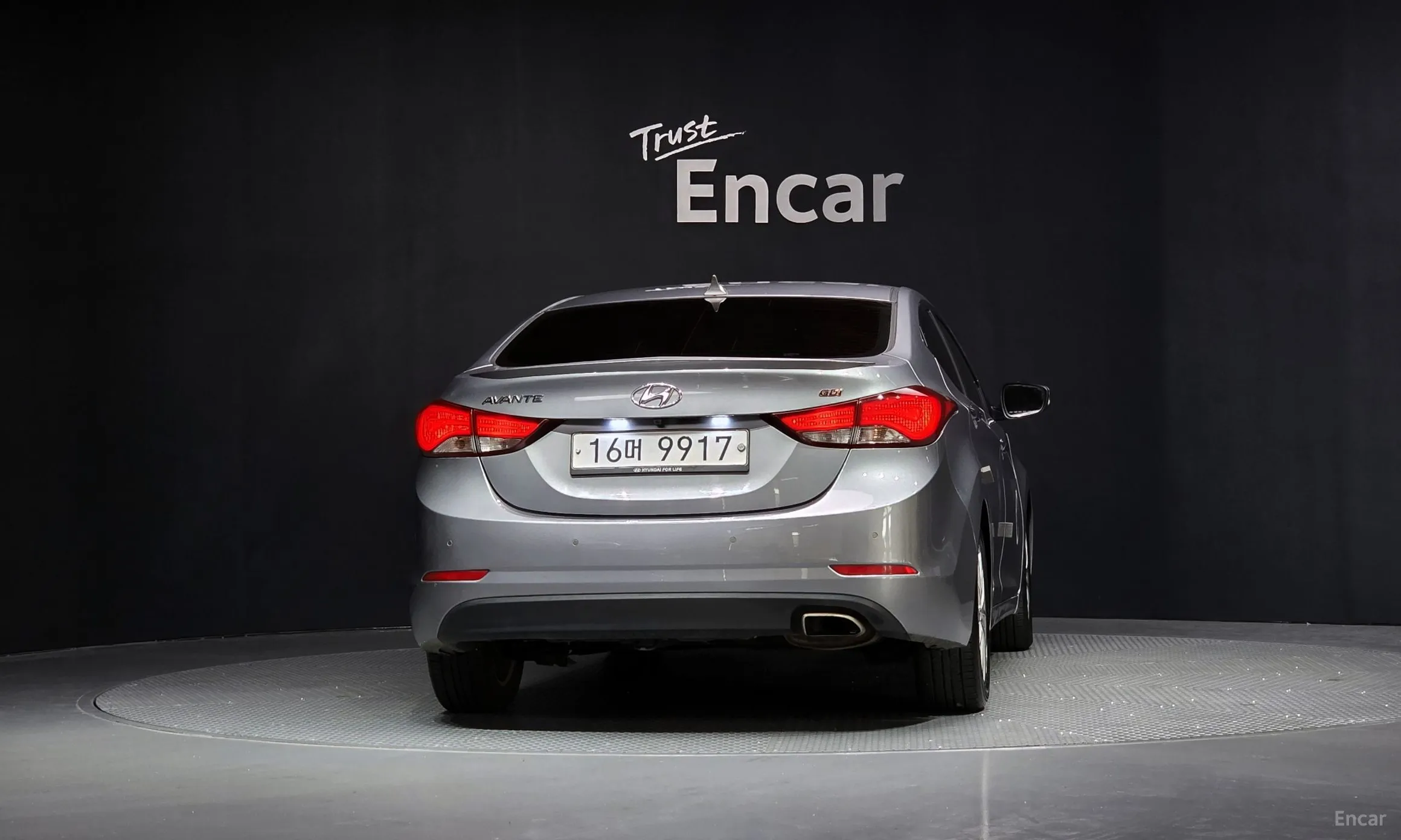Hyundai Avante превью 4