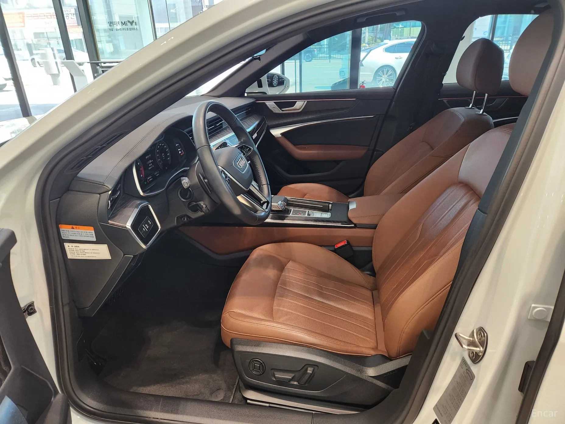 Audi A6 (C8) превью 10
