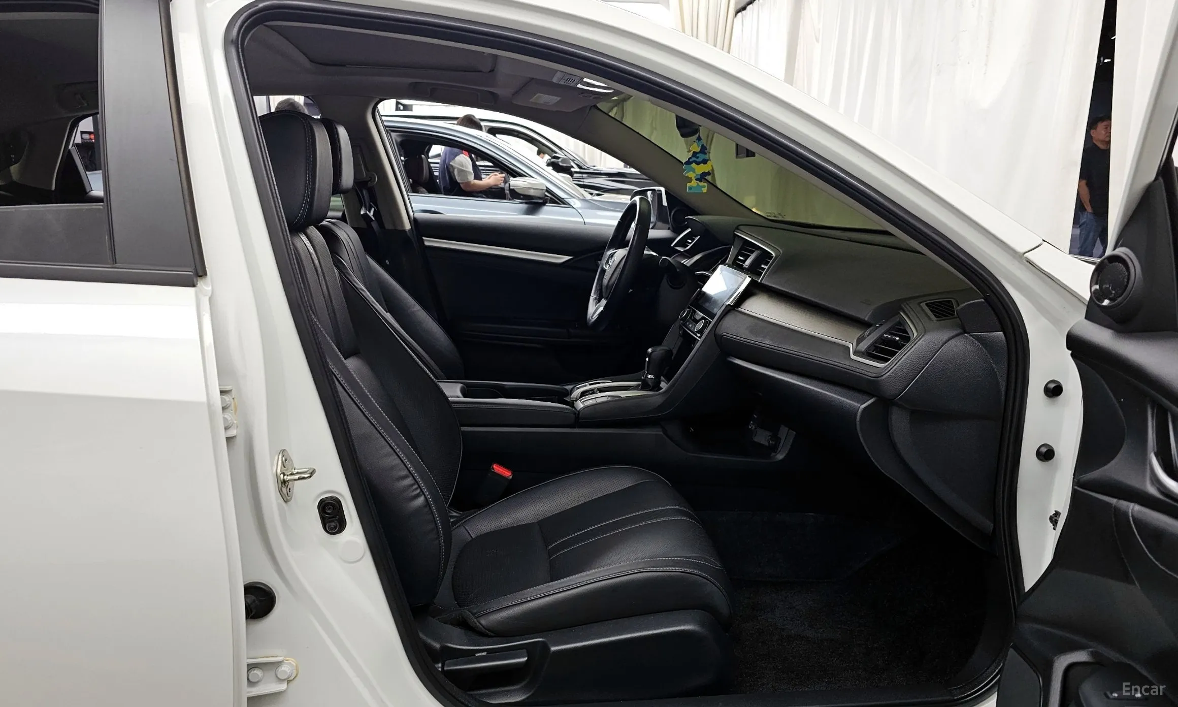 Honda Civic превью 11