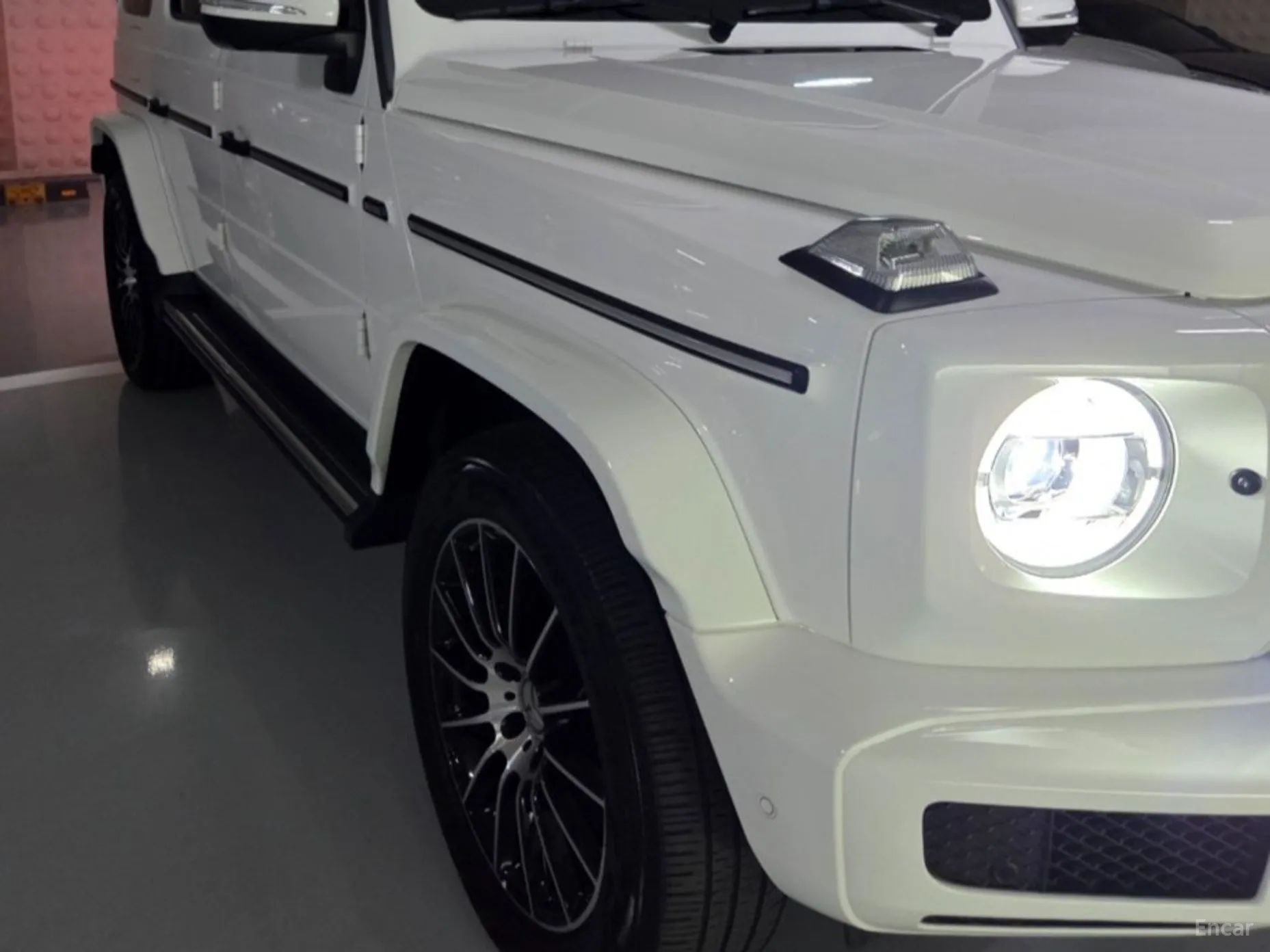 Mercedes Benz G-Class W463b