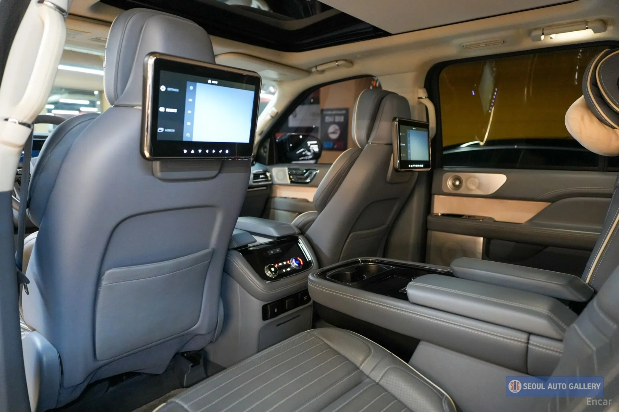 Lincoln Navigator 4th generation превью 17