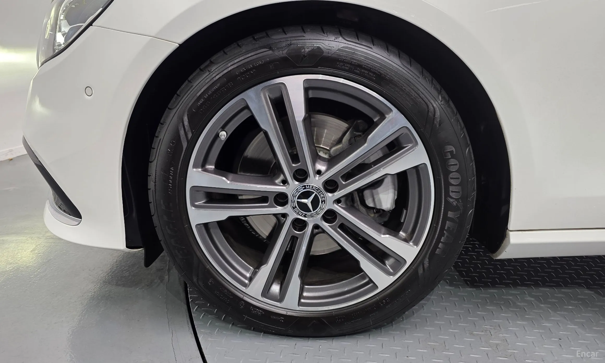 Mercedes Benz E-Class W213 превью 5