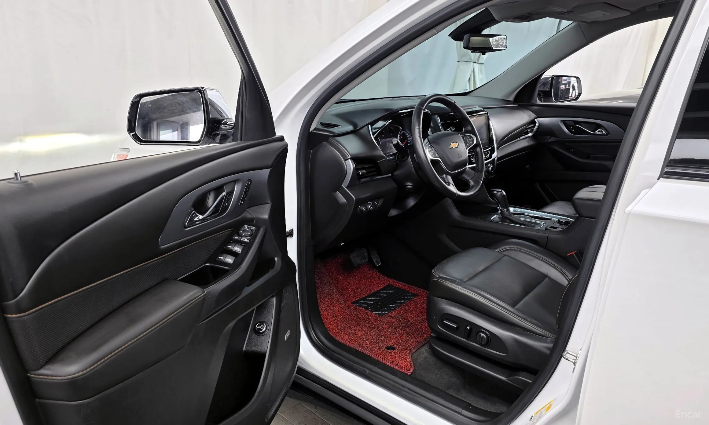 Chevrolet (GM Daewoo) Traverse превью 10