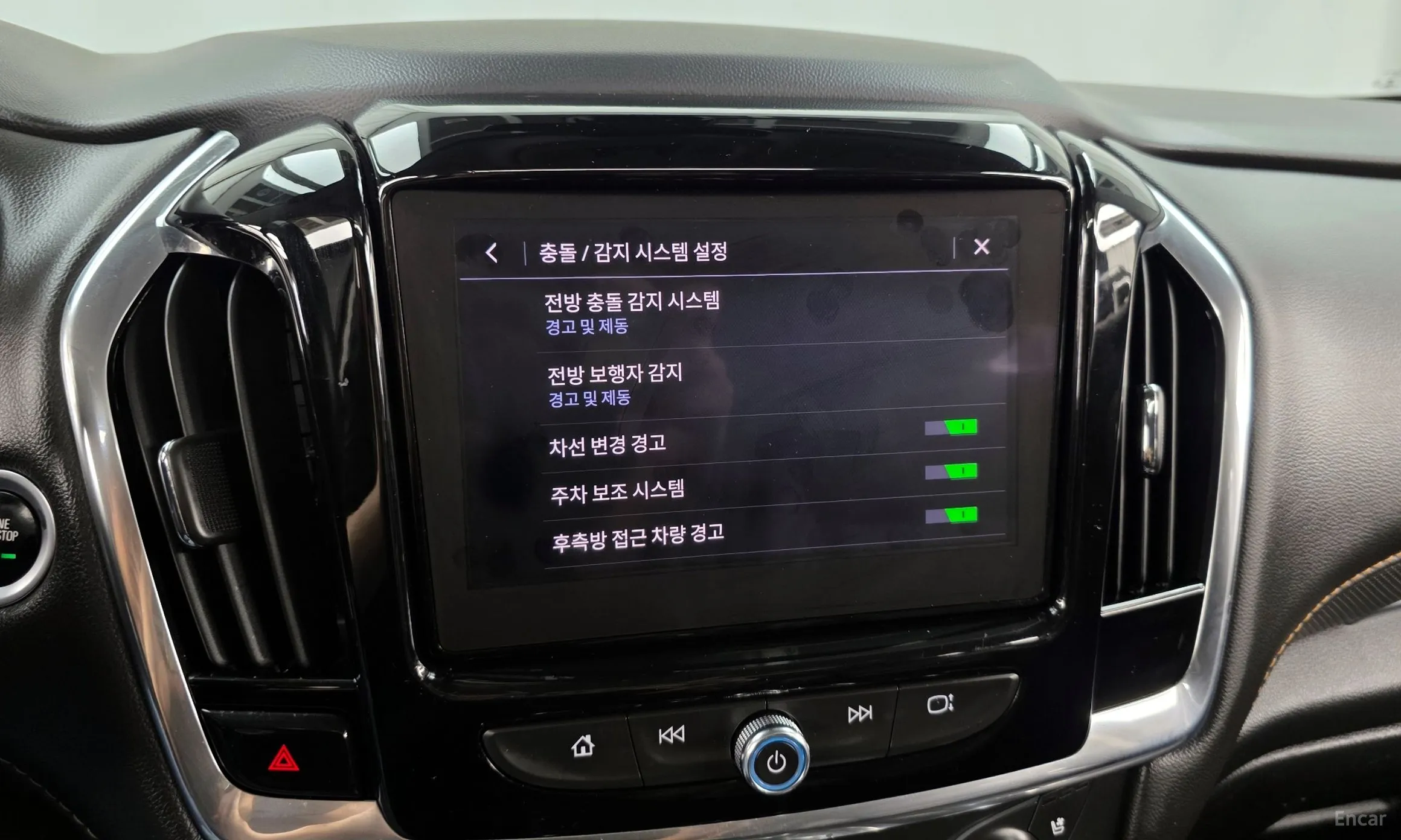 Chevrolet (GM Daewoo) Traverse превью 16