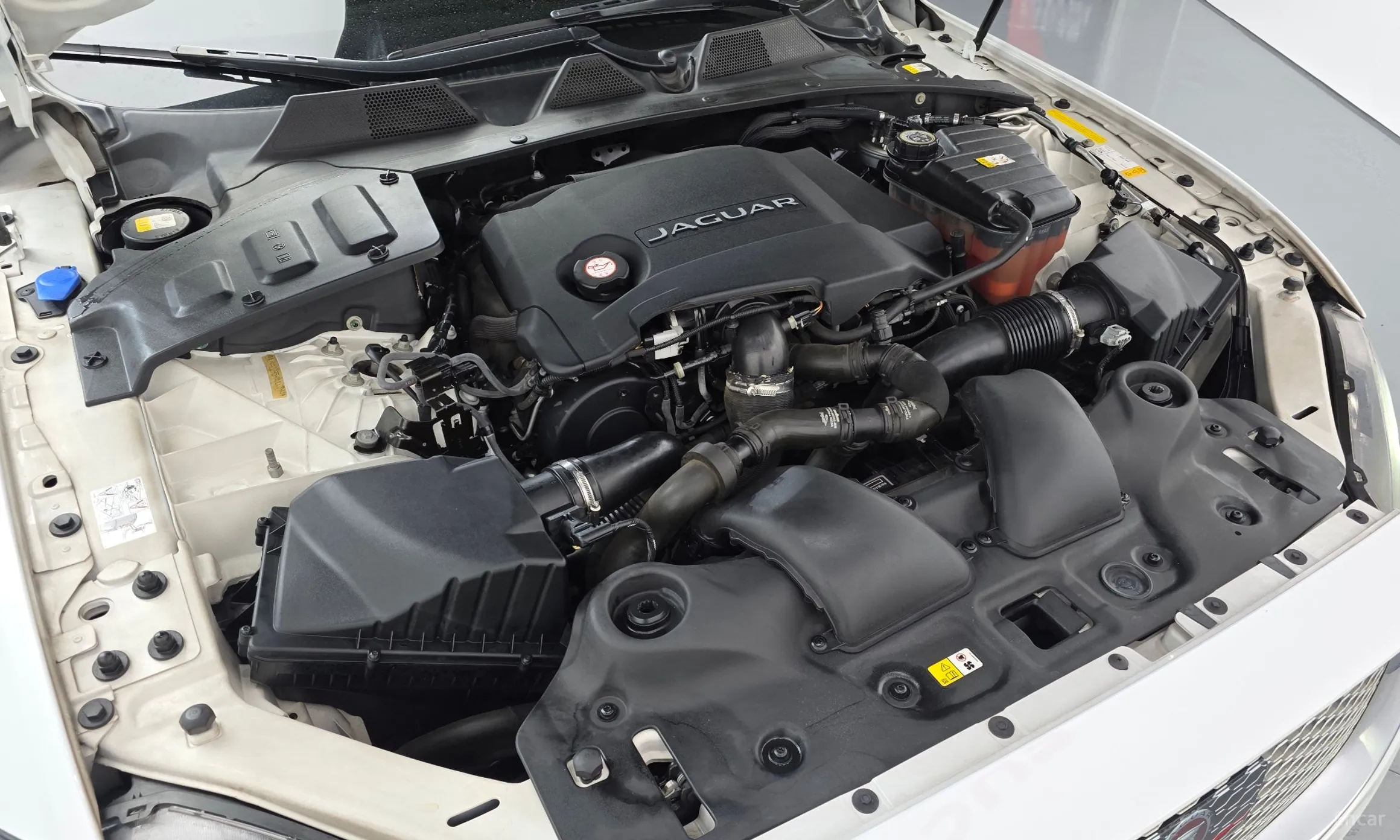 Jaguar All New XJ превью 6