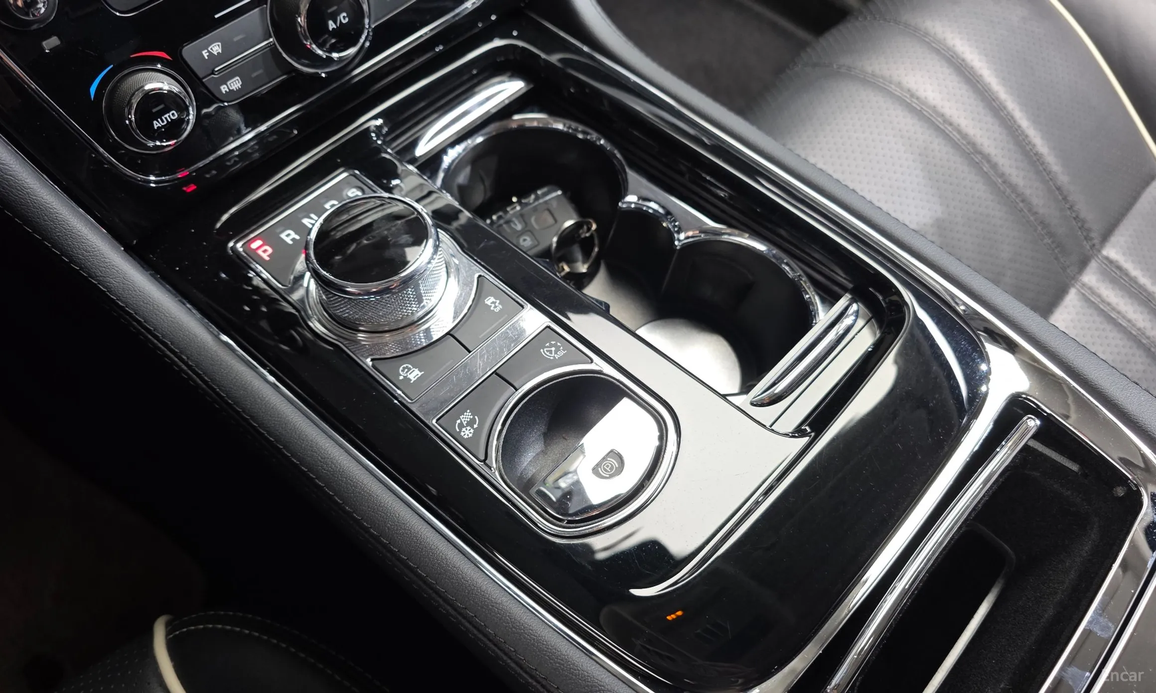 Jaguar All New XJ превью 9