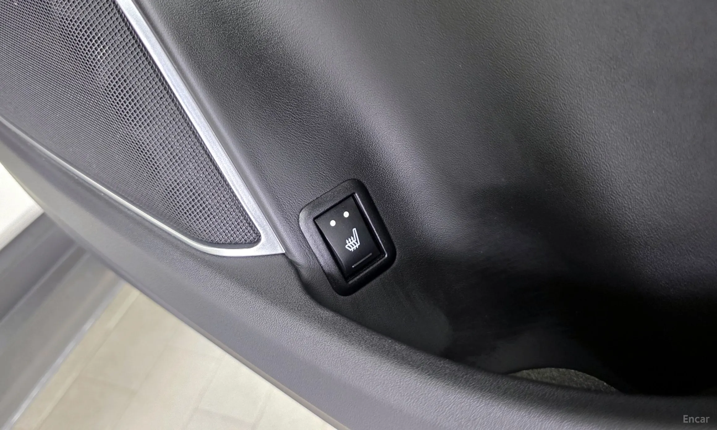 Maserati Levante превью 18