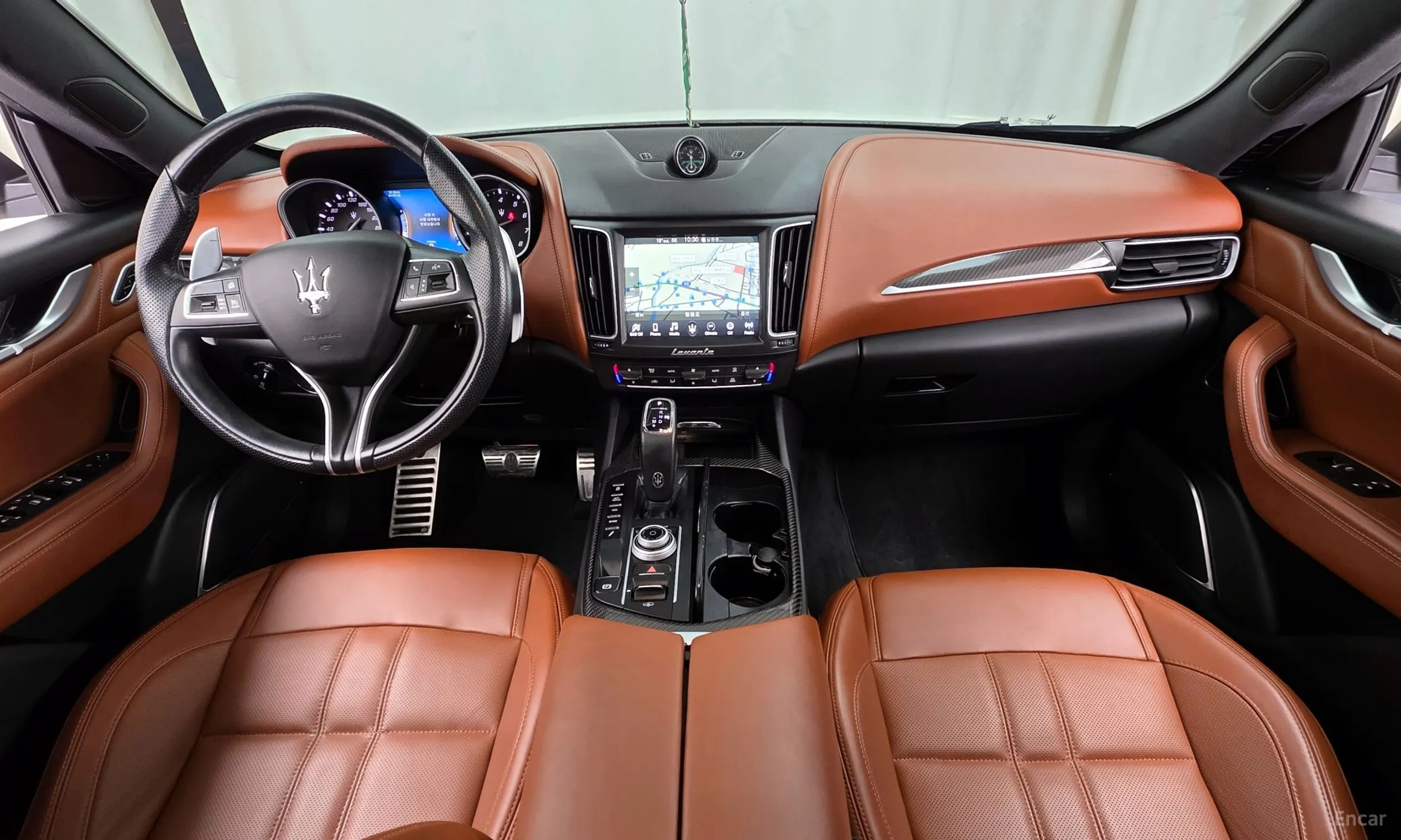 Maserati Levante превью 7