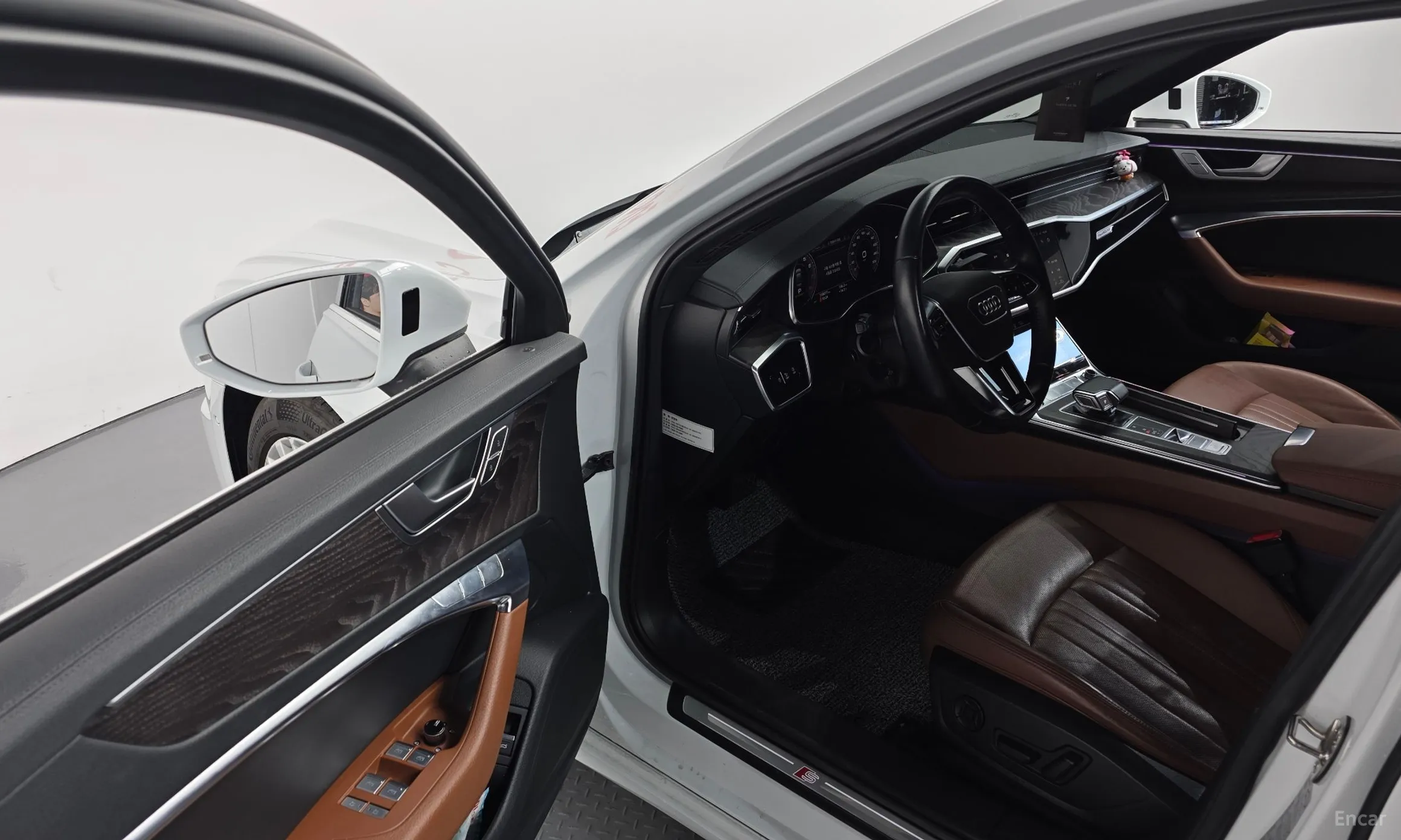 Audi A6 (C8) превью 13
