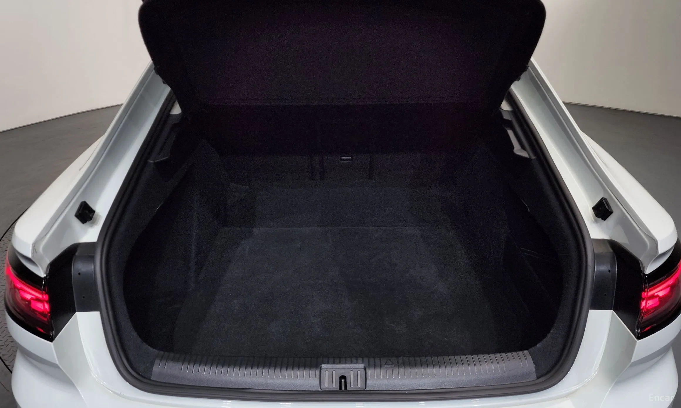 Volkswagen Ateon превью 20
