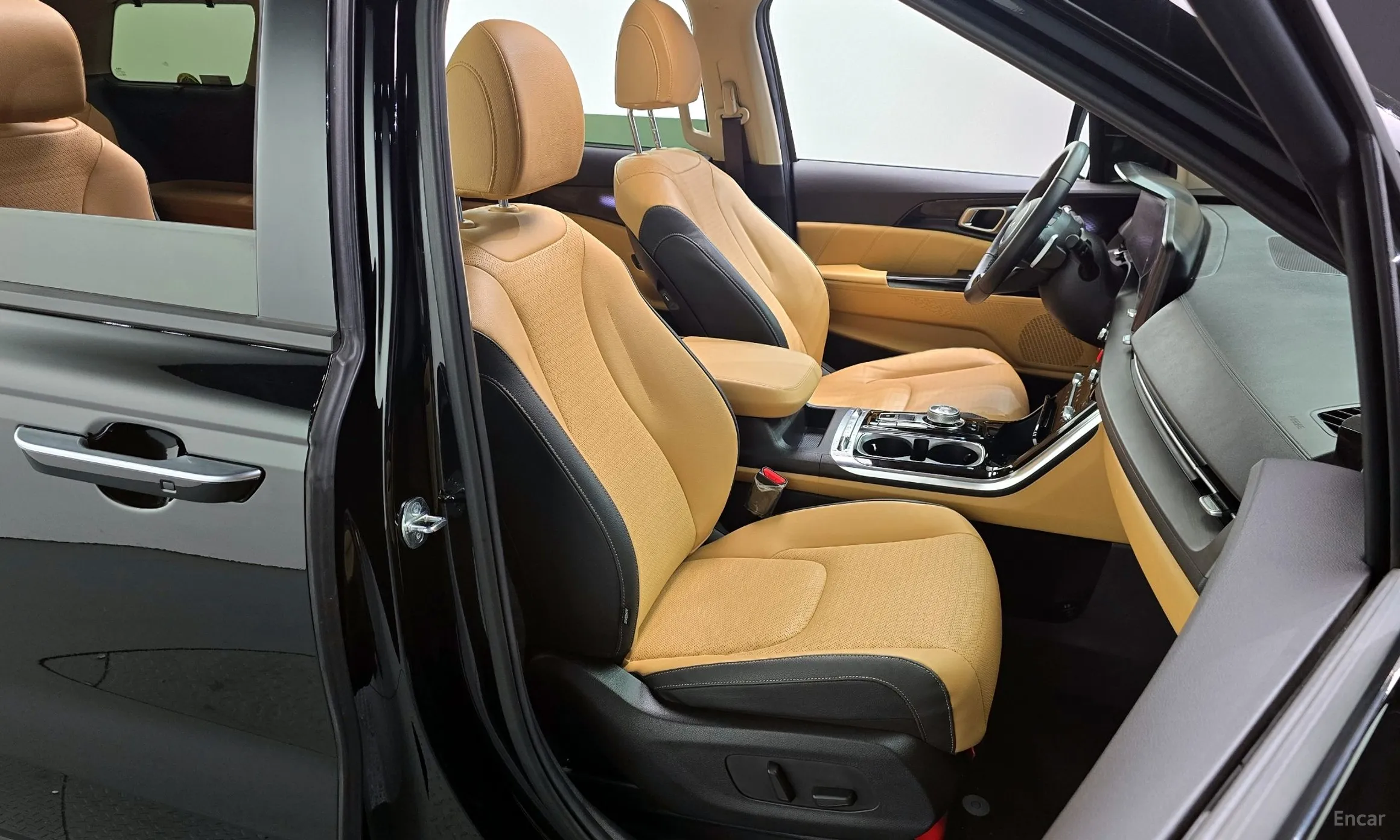 Kia Carnival Gen 4 превью 12