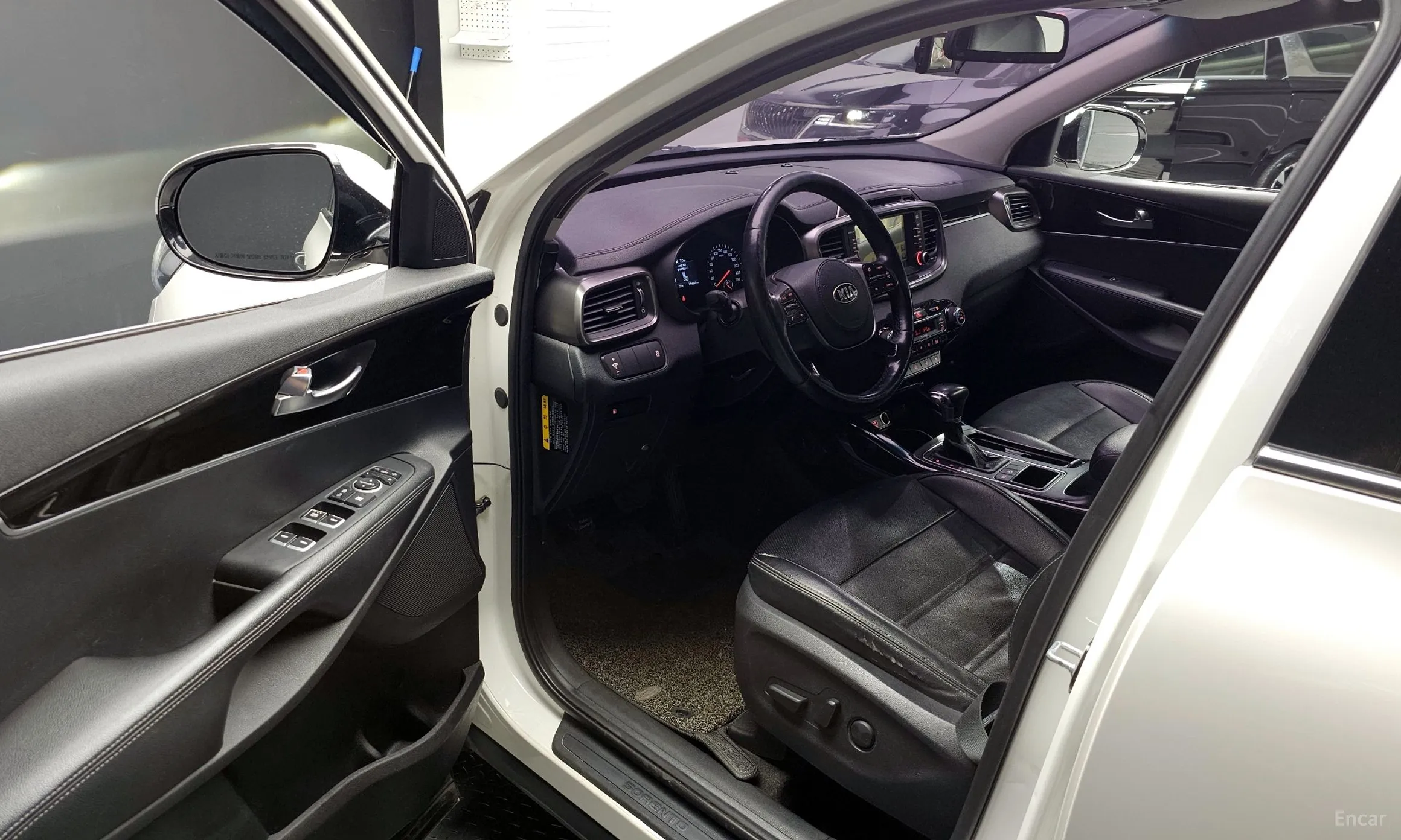 Kia Sorento превью 10