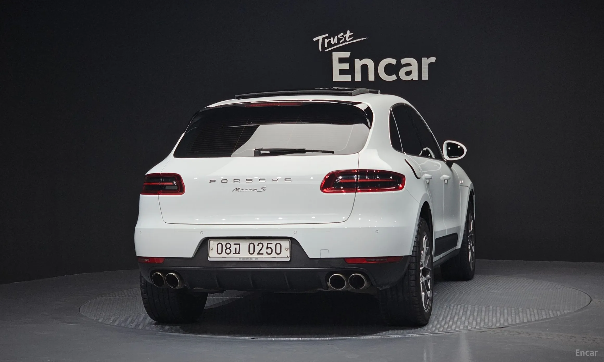 Porsche Macan превью 4